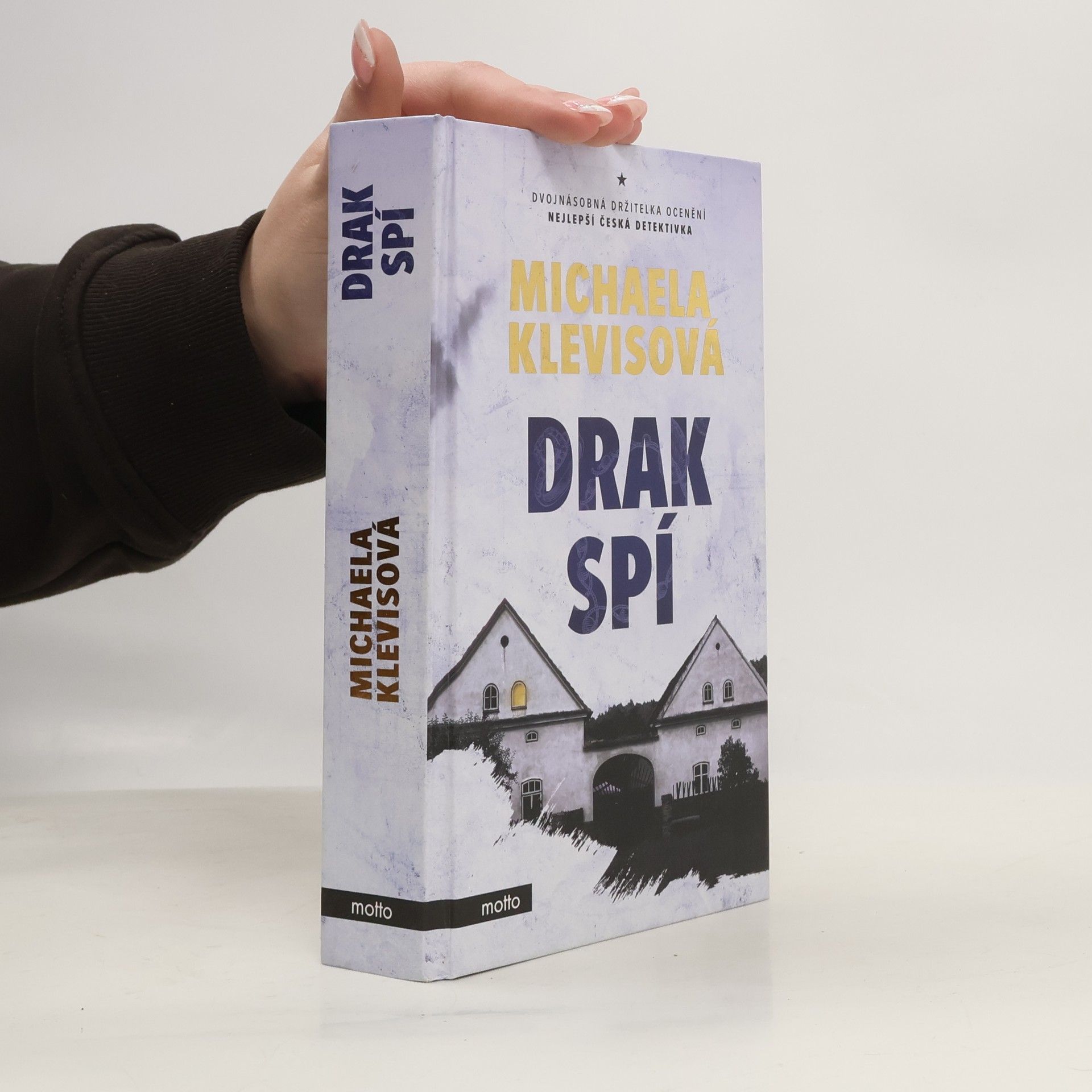 Michaela Klevisová Drak spí