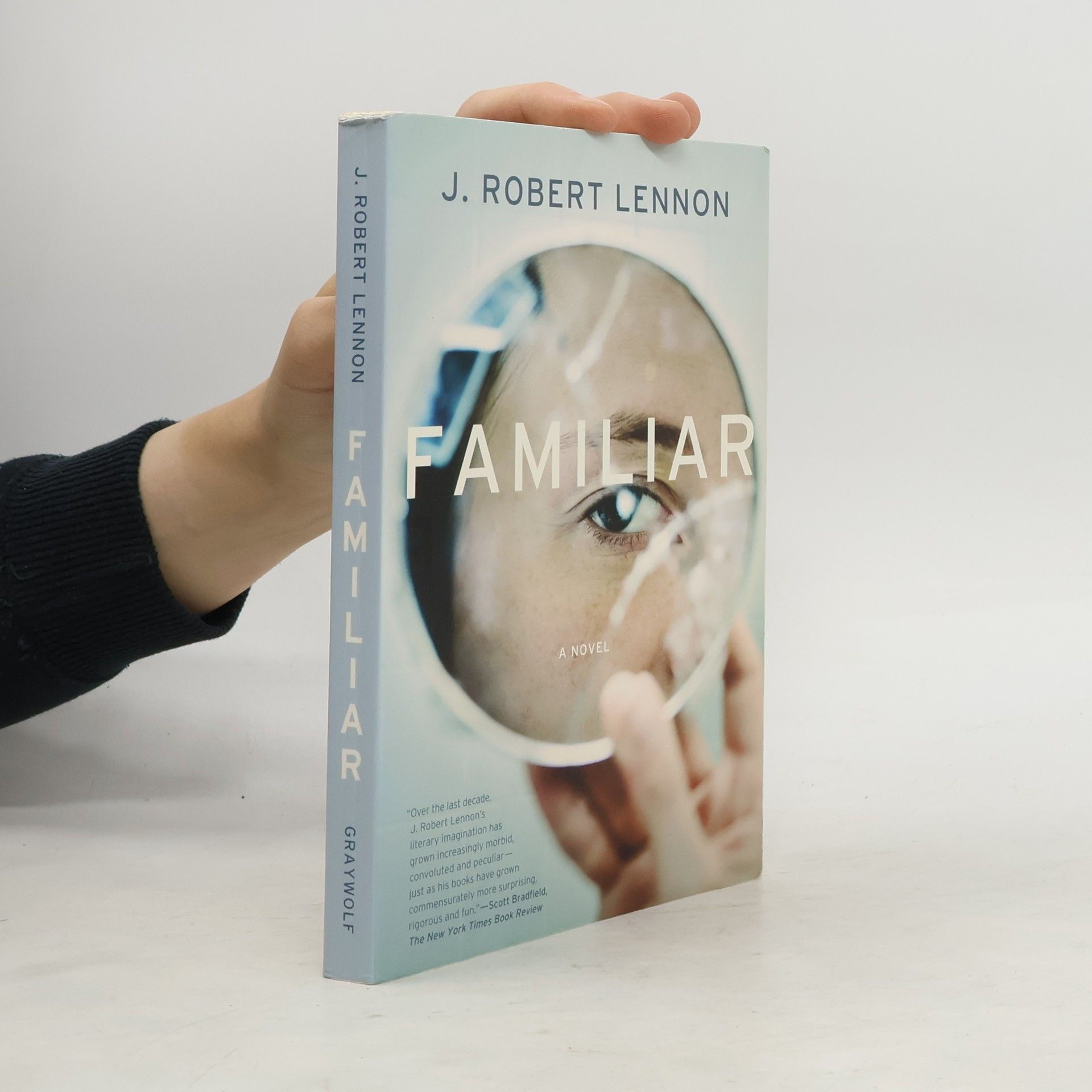 J. Robert Lennon Familiar