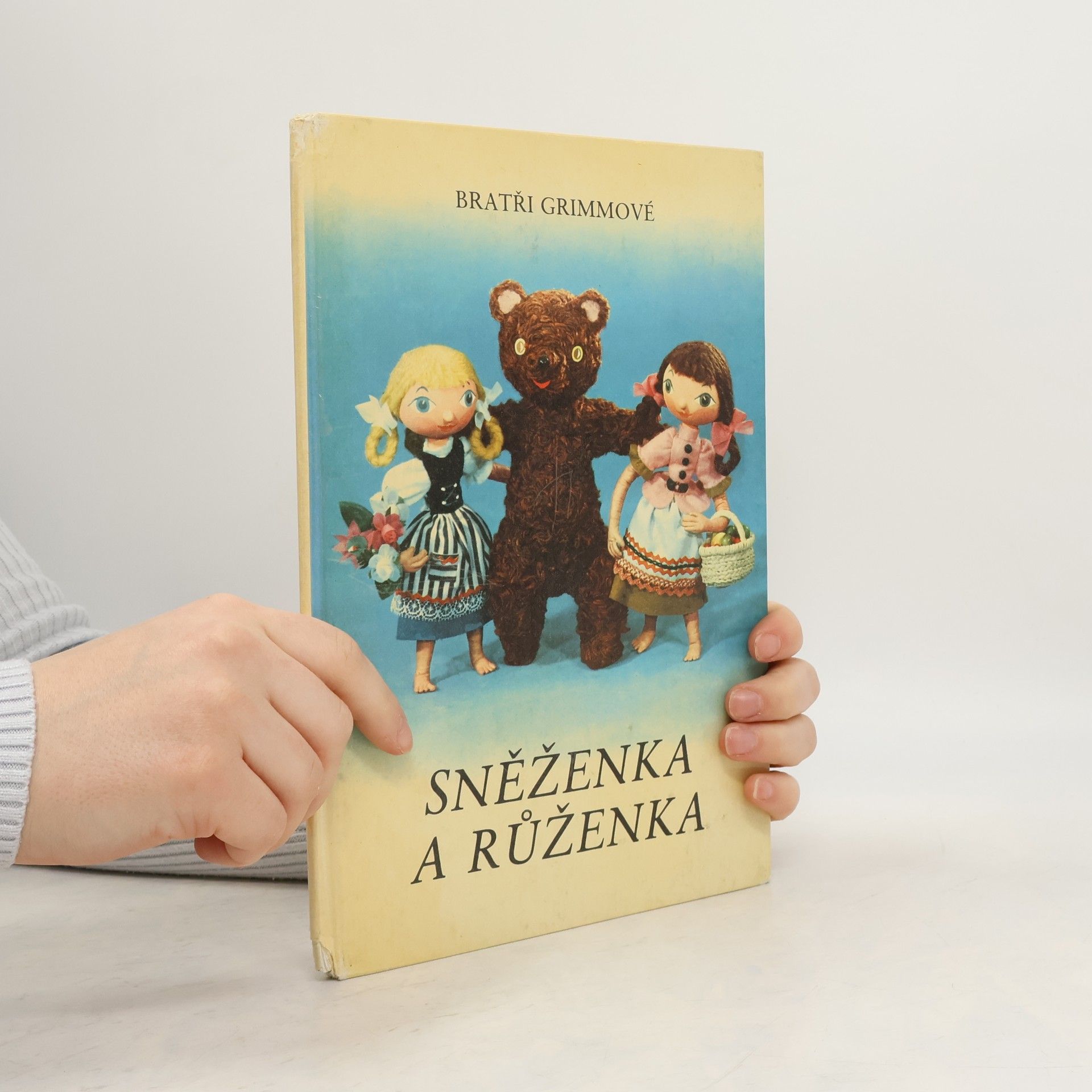 Schneeweißchen und Rosenrot