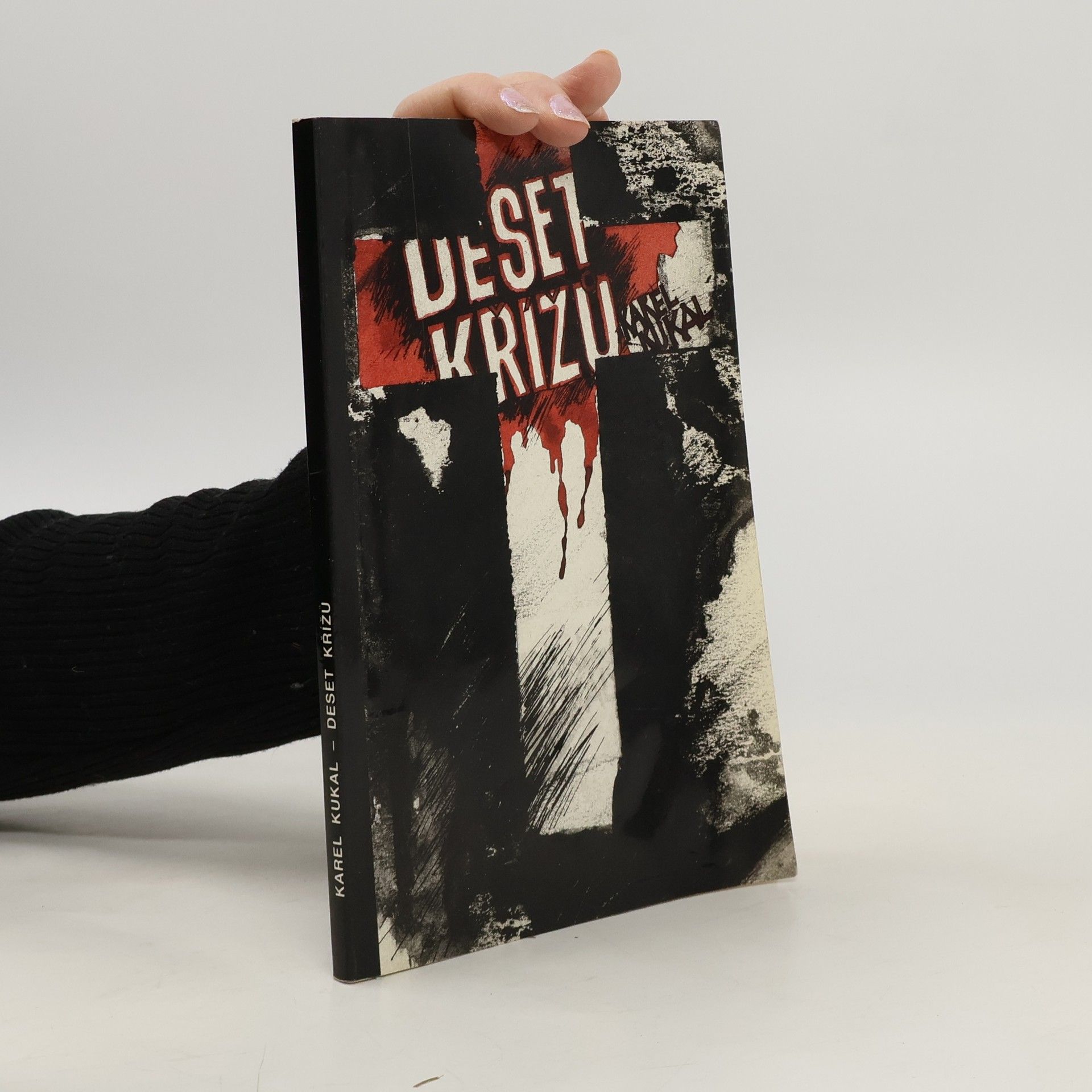 Karel Kukal-Beyeler Deset křížů