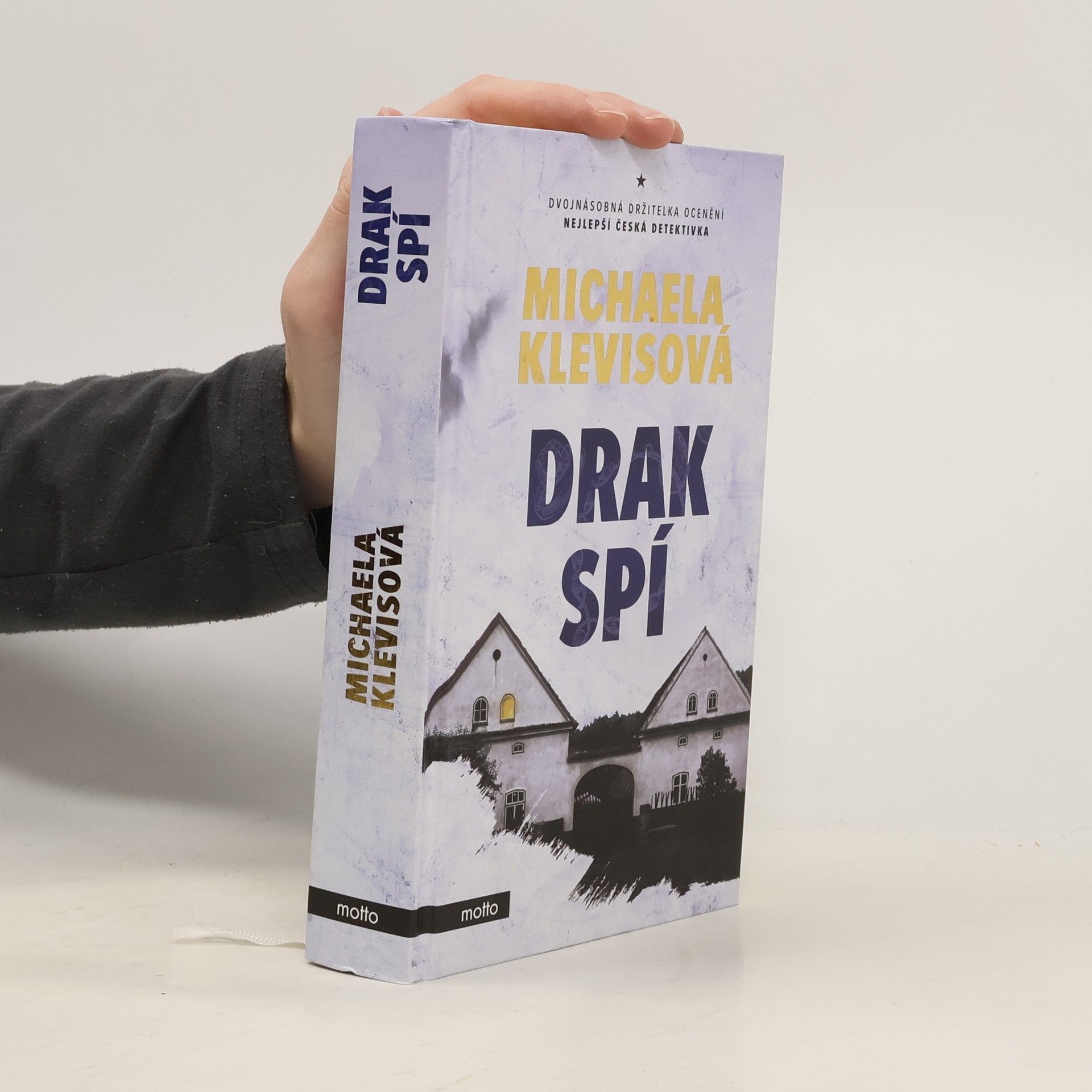 Michaela Klevisová Drak spí