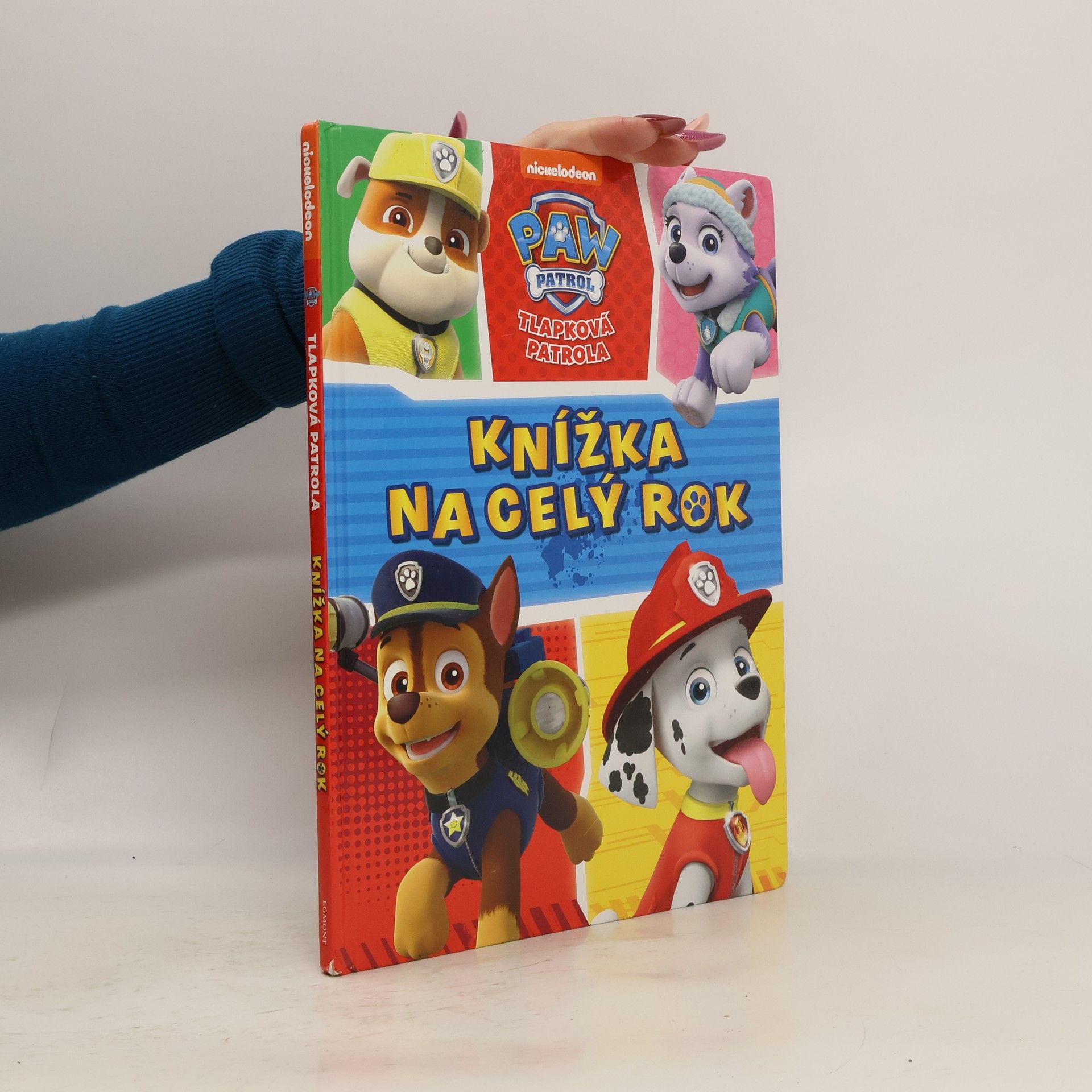 Various authors Tlapková patrola - Knížka na celý rok