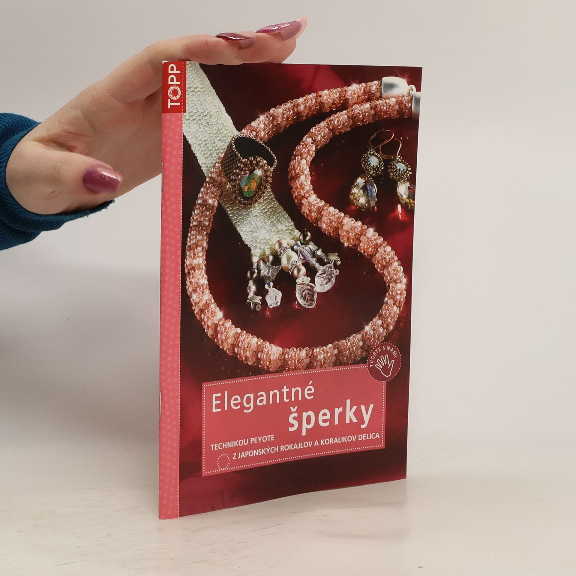 Elegantné šperky technikou peyote z japonských rokajlov a korálikov Delica