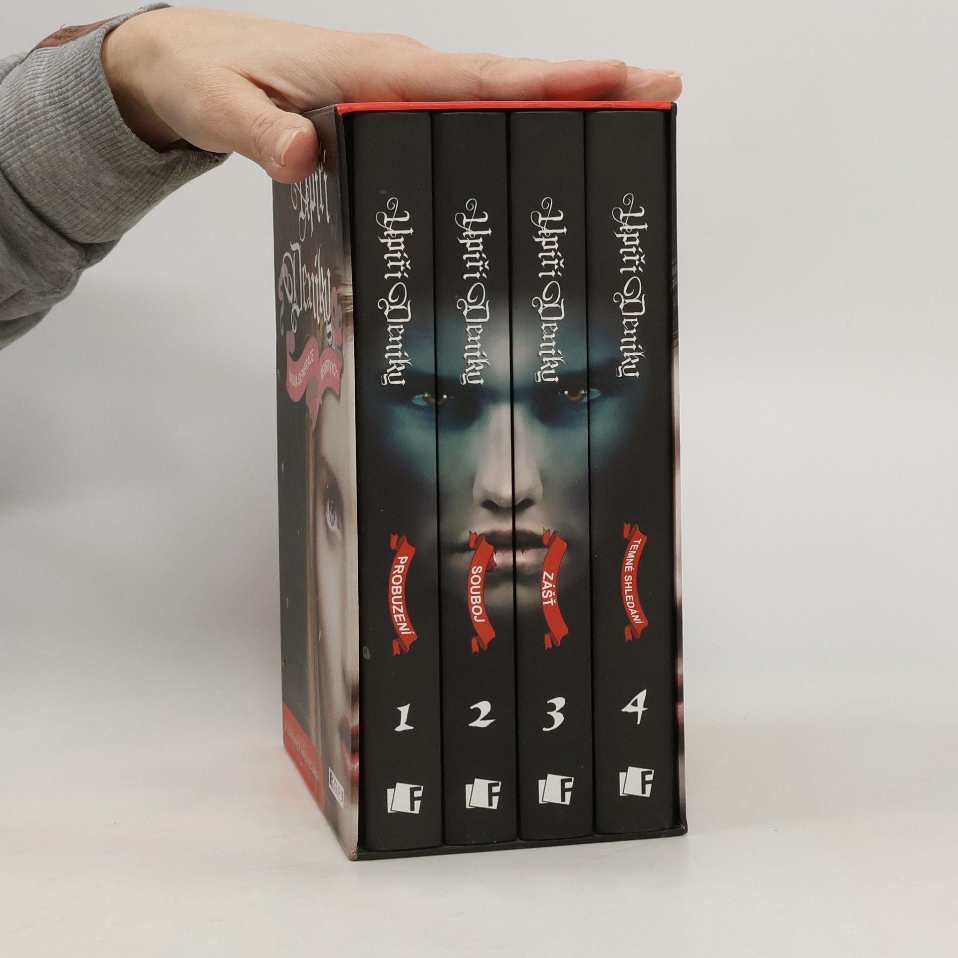 Lisa Jane Smith Upíří deníky 1-4