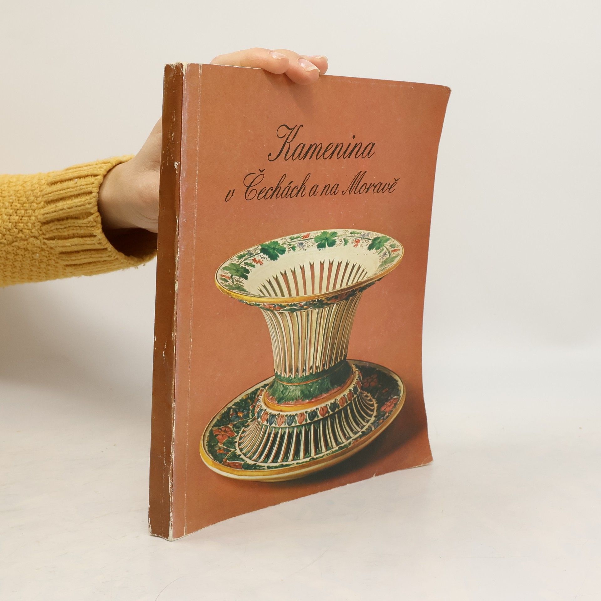 Jana Kybalová Kamenina v Čechách a na Moravě