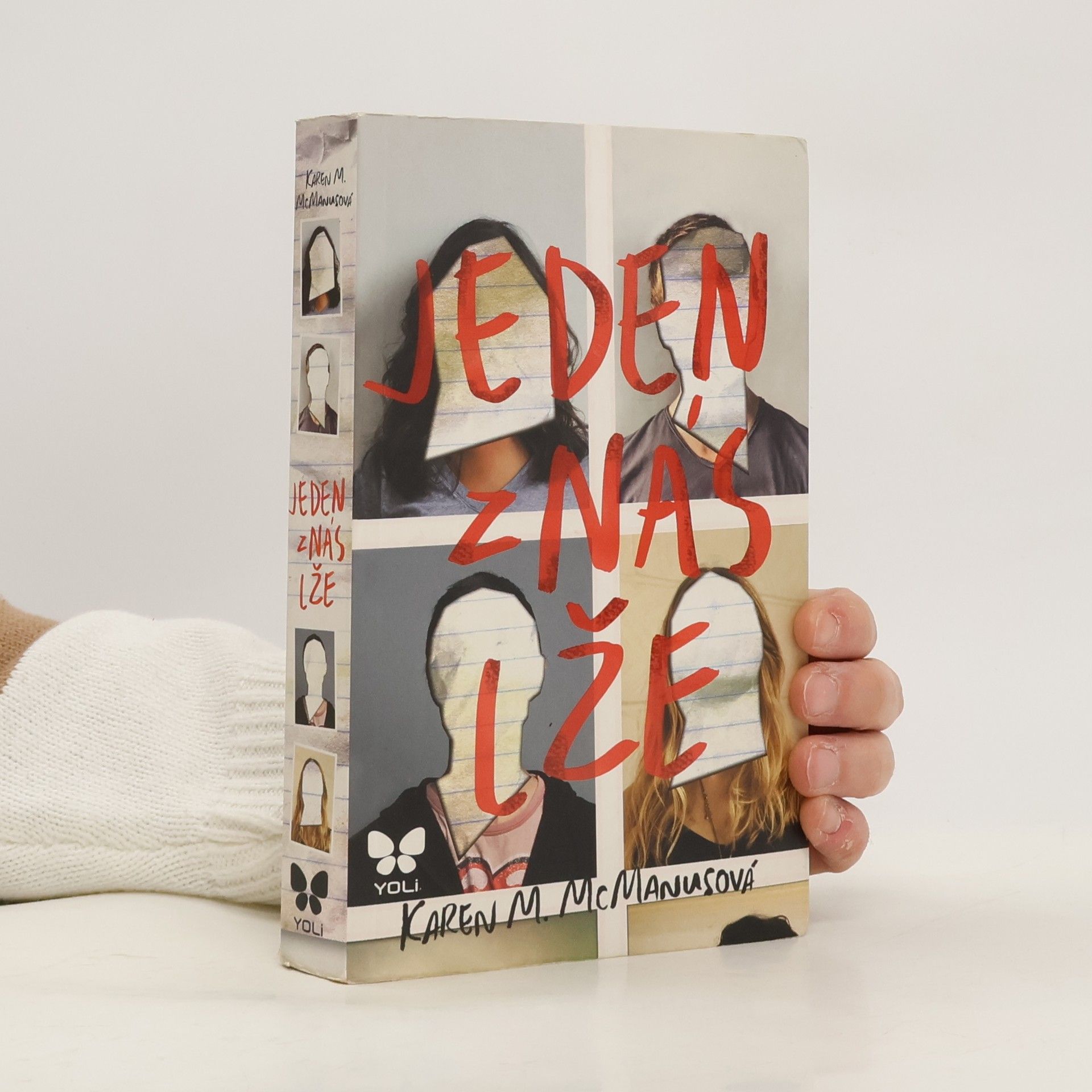 Karen M. McManus Jeden z nás lže