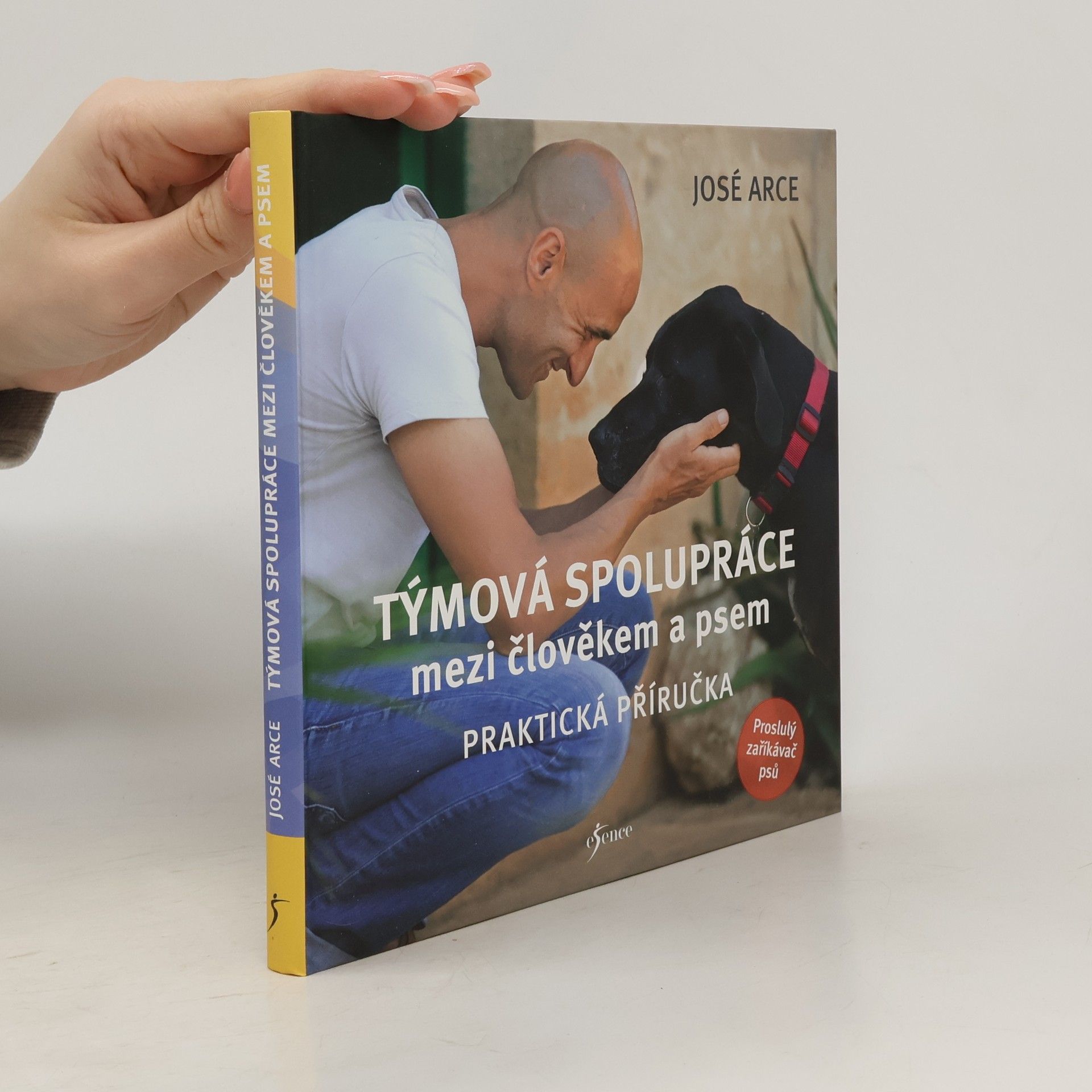 José Arce Týmová spolupráce mezi člověkem a psem