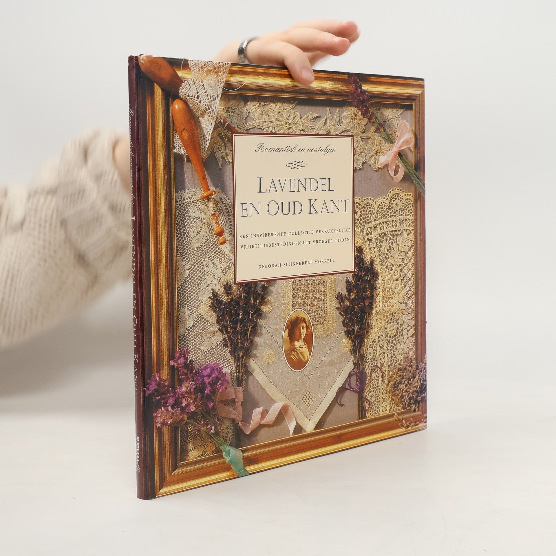 Lavendel en oud kant