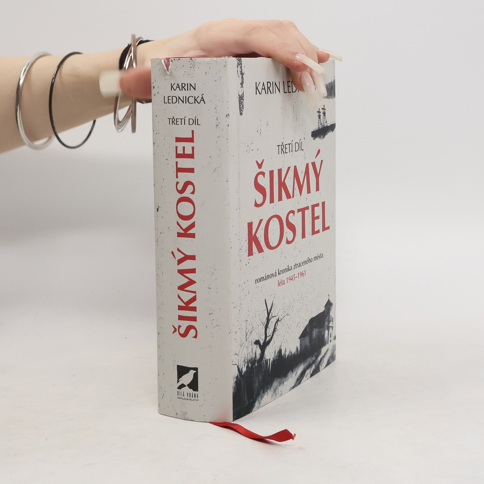 Karin Lednická Šikmý kostel 3