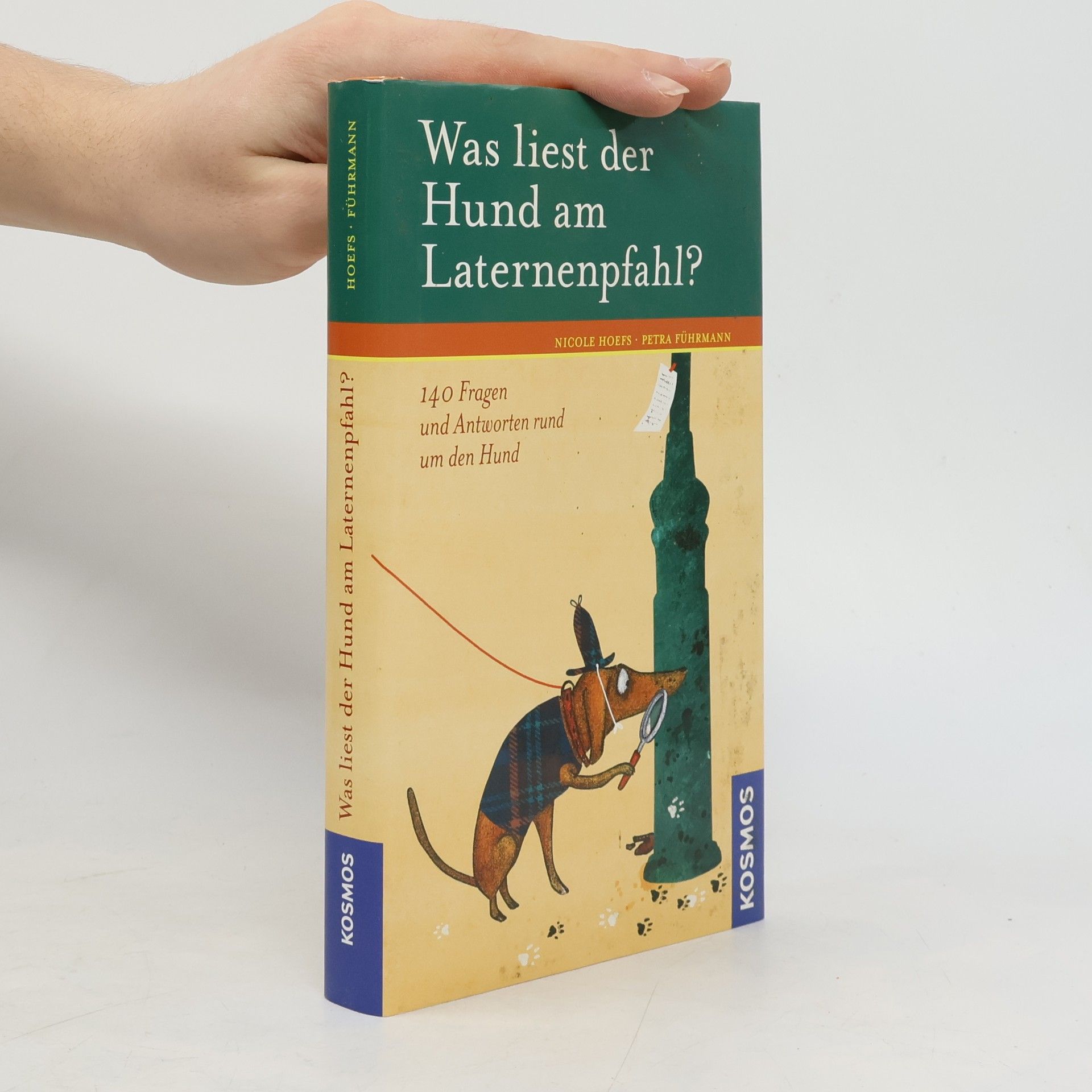 Was liest der Hund am Laternenpfahl?