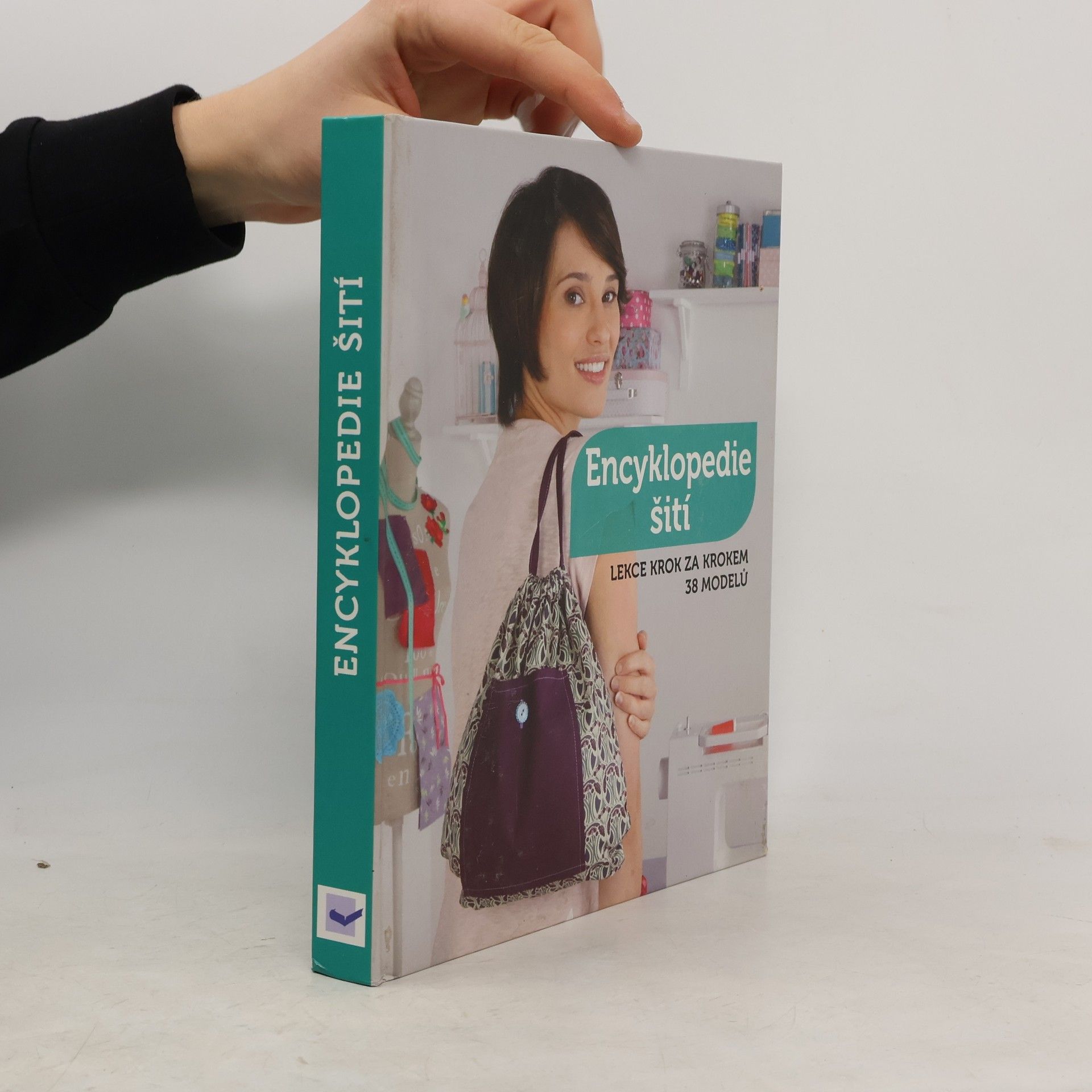 Autorenkollektiv Encyklopedie šití - Šití v ruce i na stroji