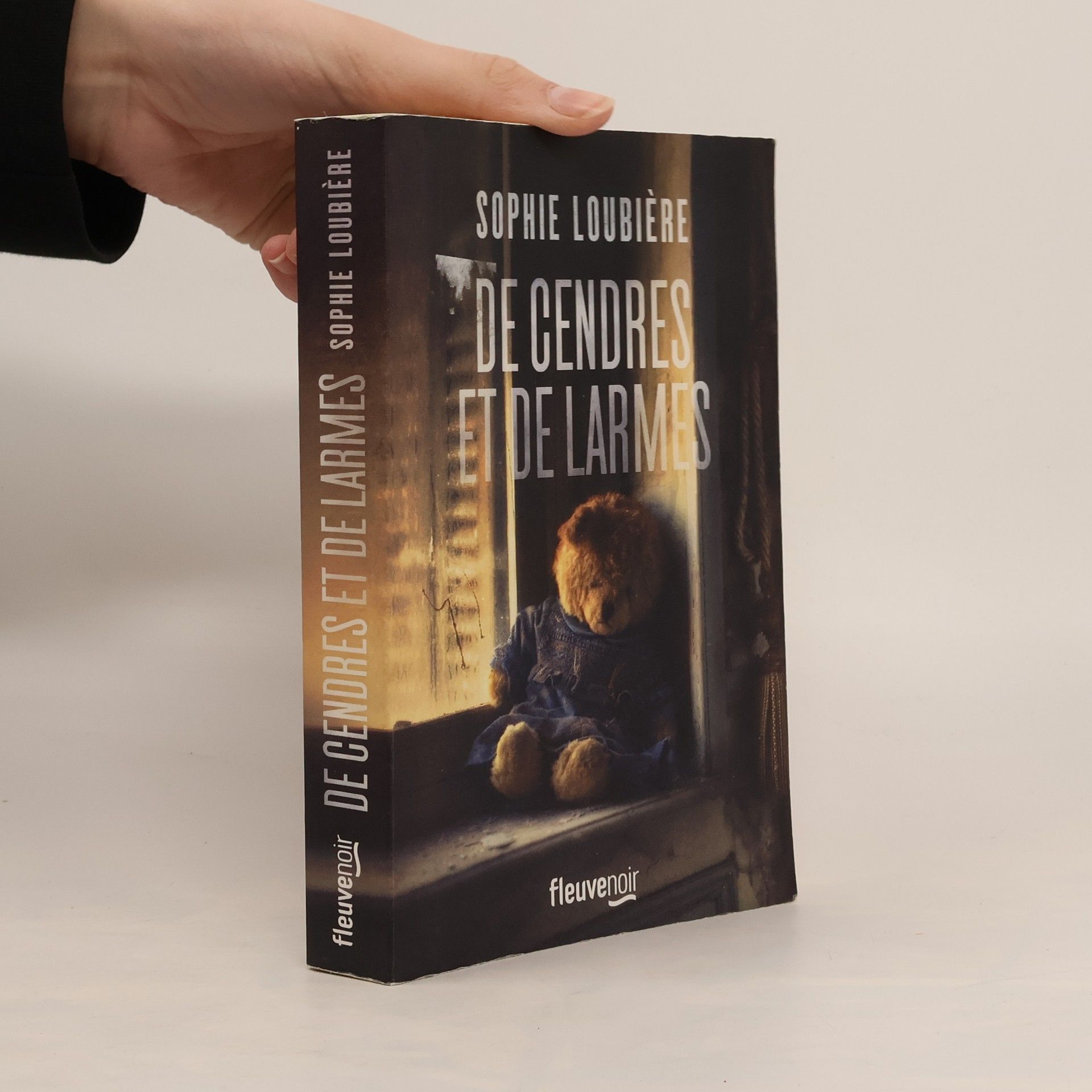 De cendres et de larmes