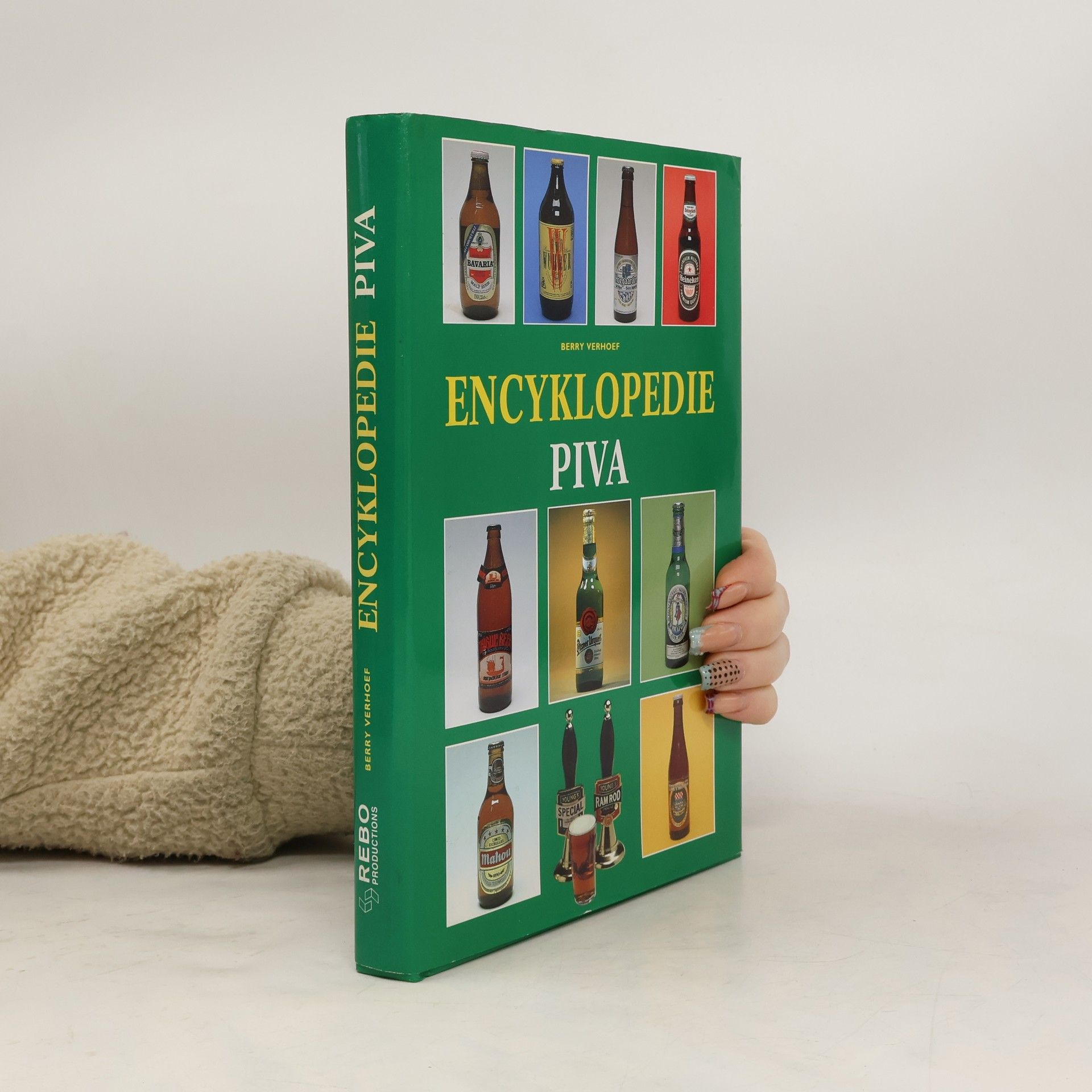 Esther Verhoef Encyklopedie piva