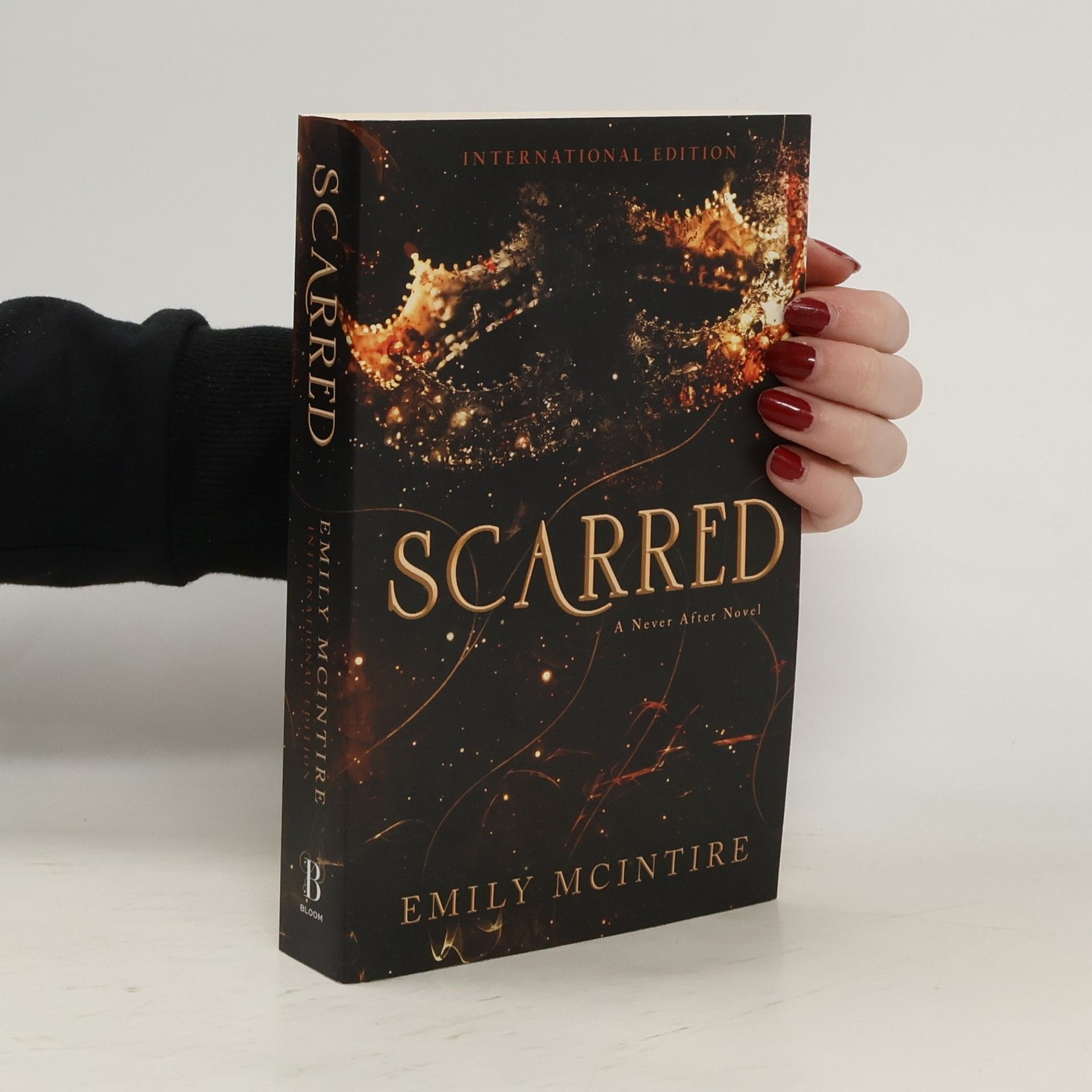 Emily McIntire Scarred