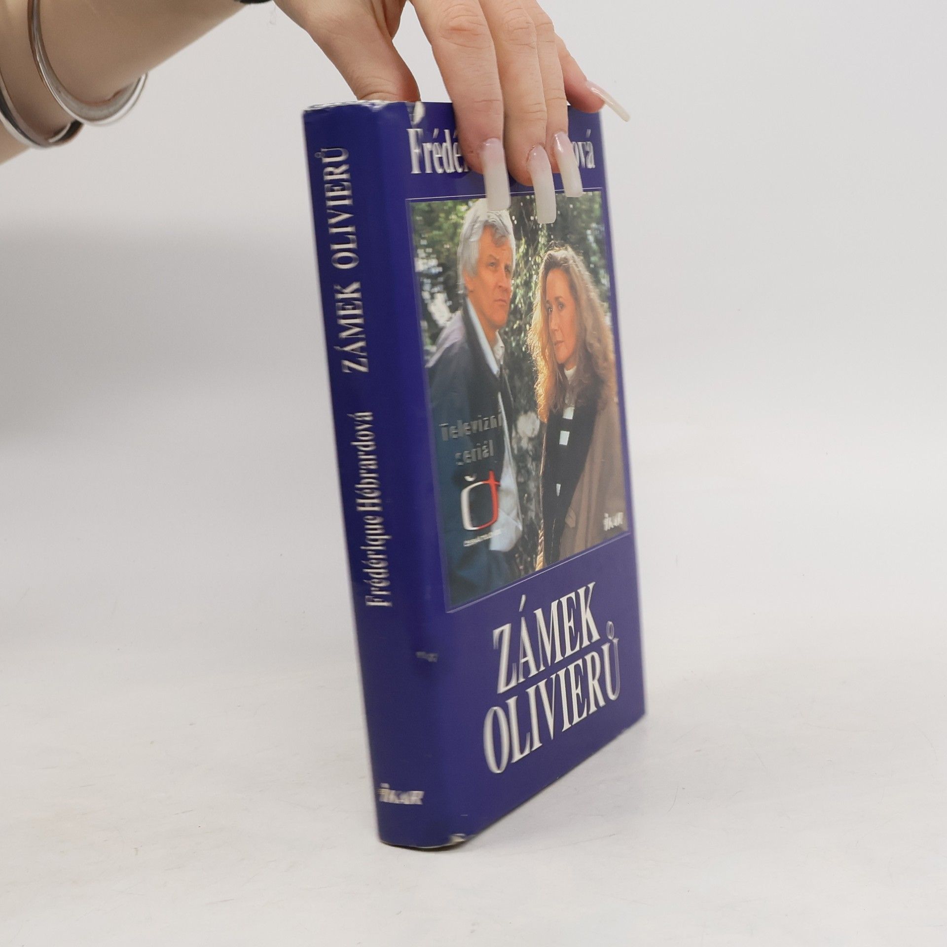 Frédérique Hébrard Zámek Olivierů