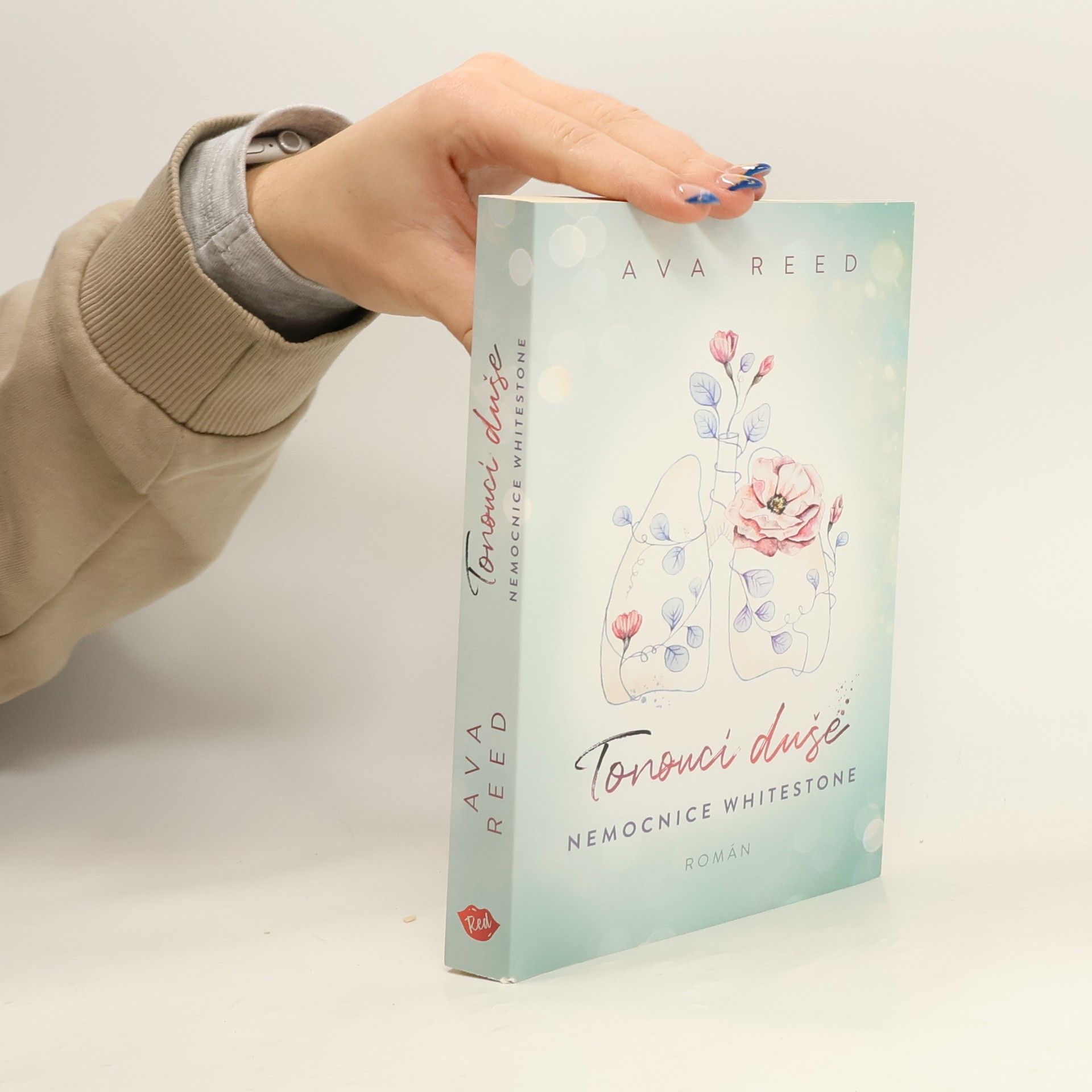 Ava Reed Nemocnice Whitestone. Tonoucí duše