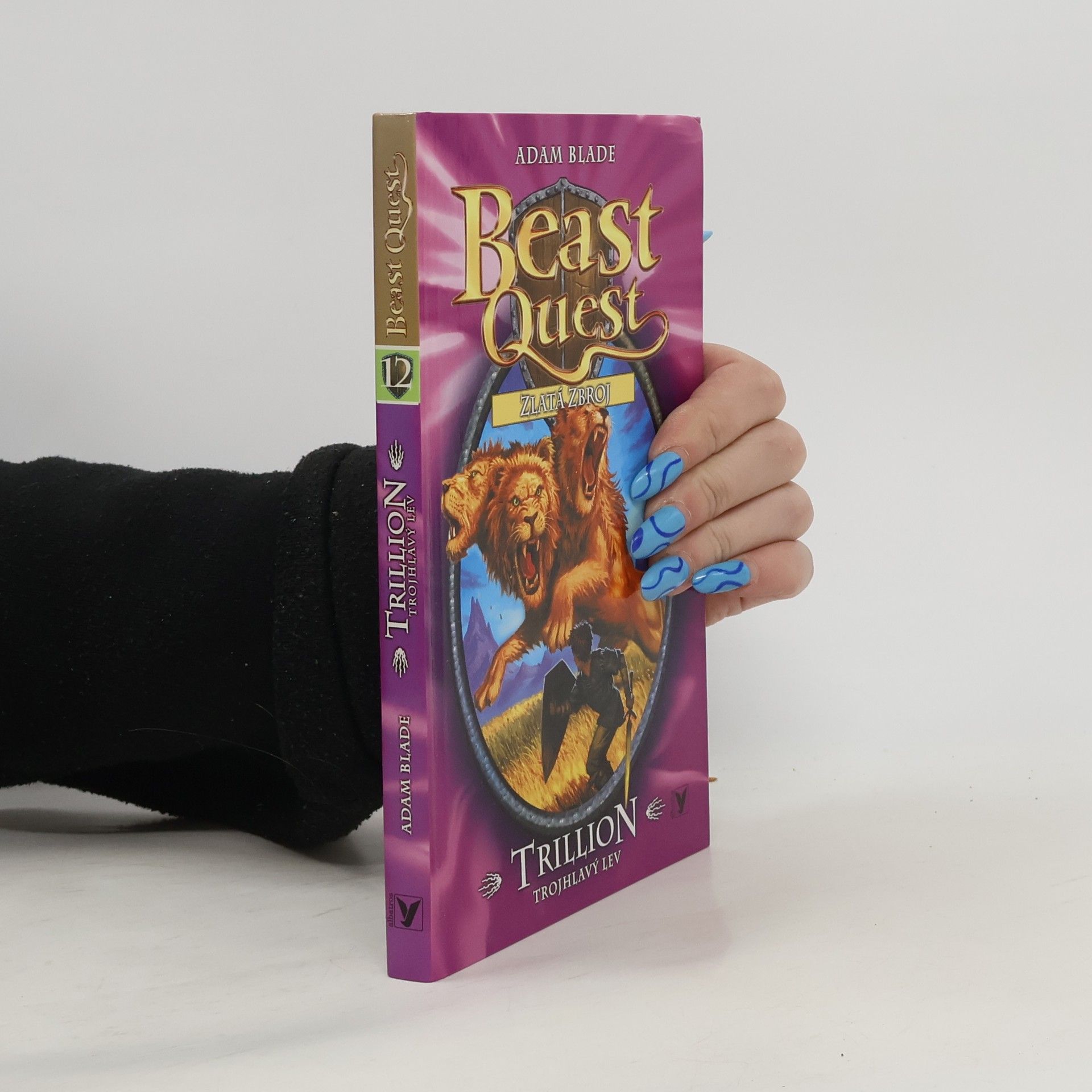 Trillion, trojhlavý lev