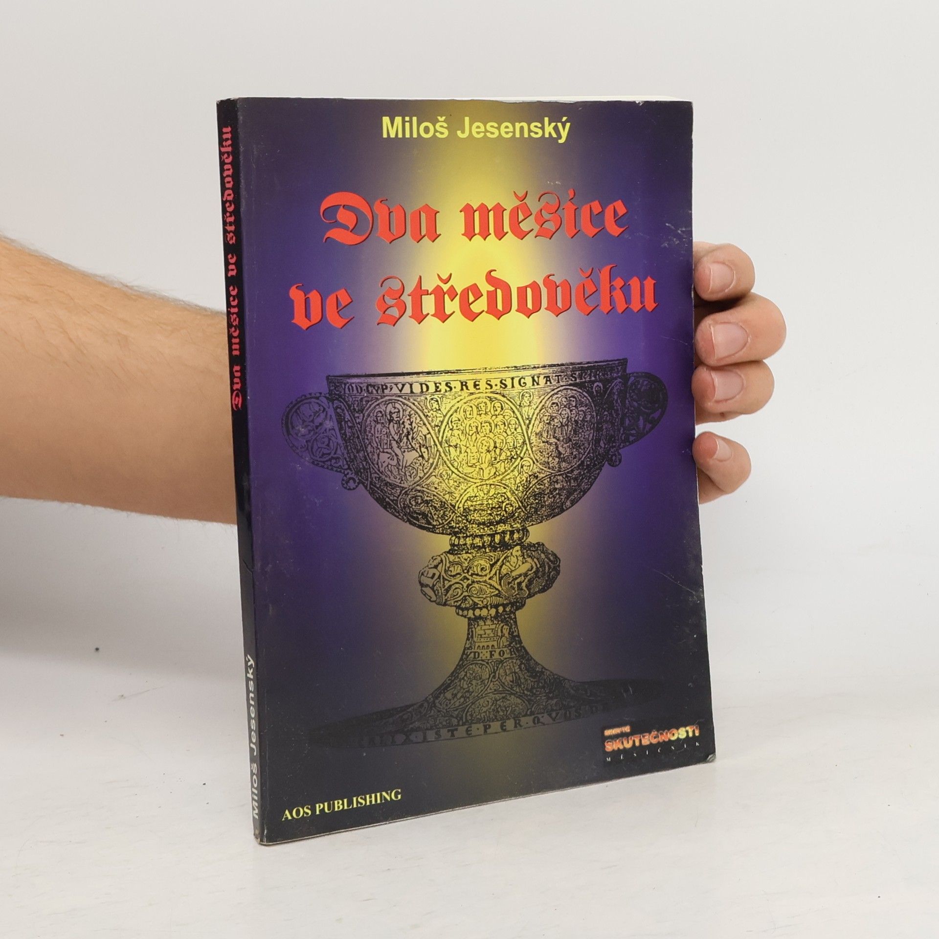 Miloš Jesenský Dva měsíce ve středověku