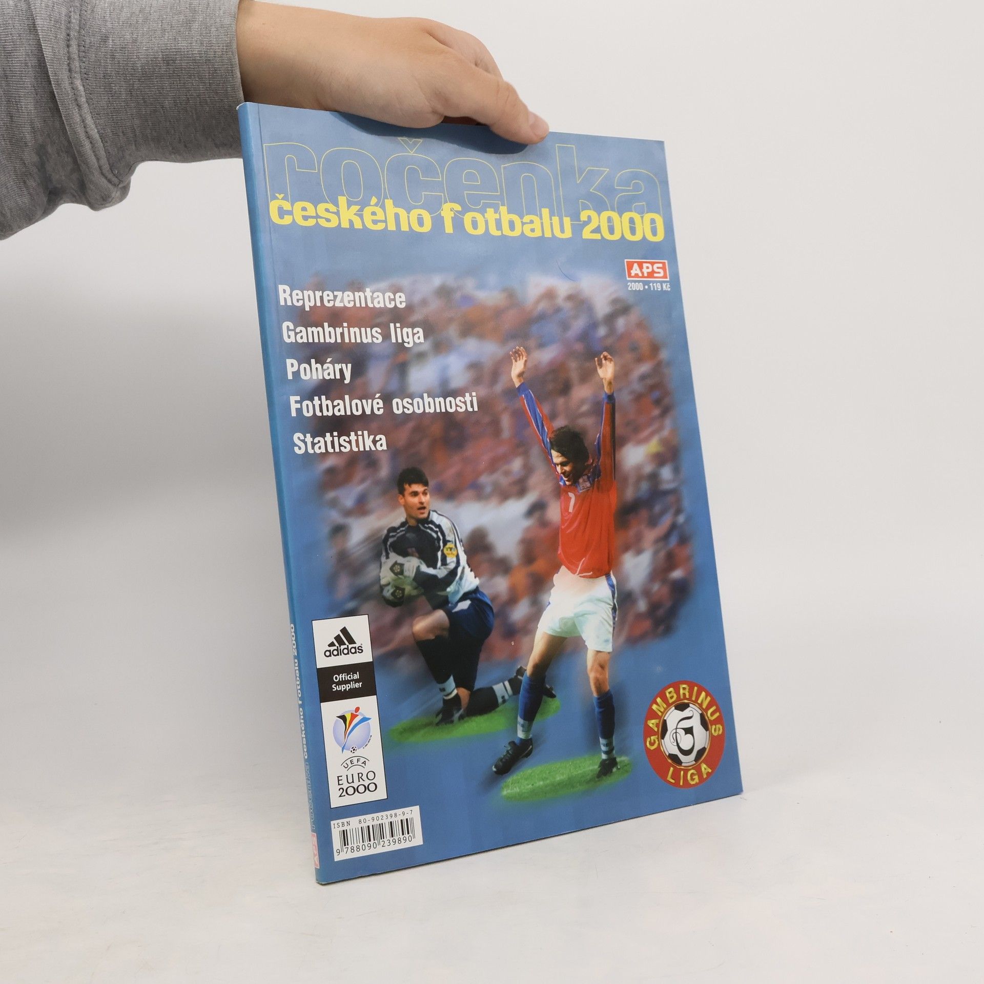 Ročenka českého fotbalu 2000 : [reprezentace, Gambrinus liga, poháry, fotbalové osobnosti, statistika]