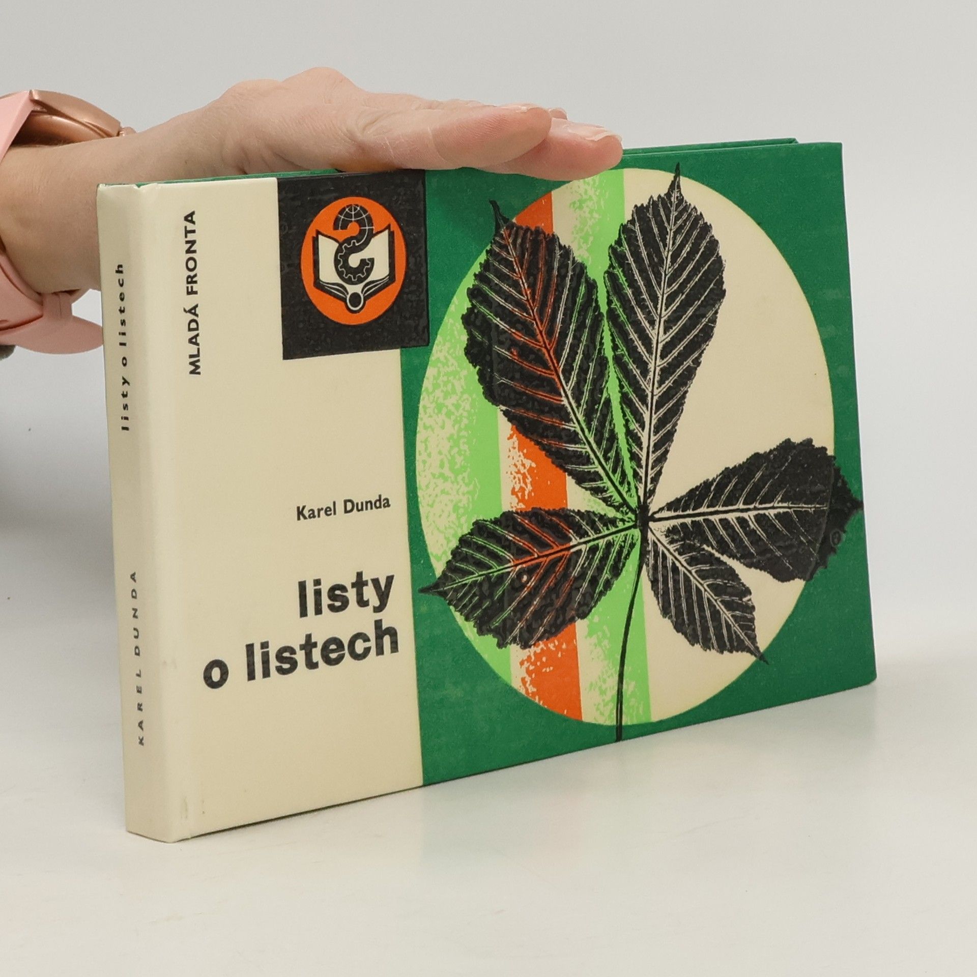 Listy o listech. příručka k určování listnatých stromů a keřů