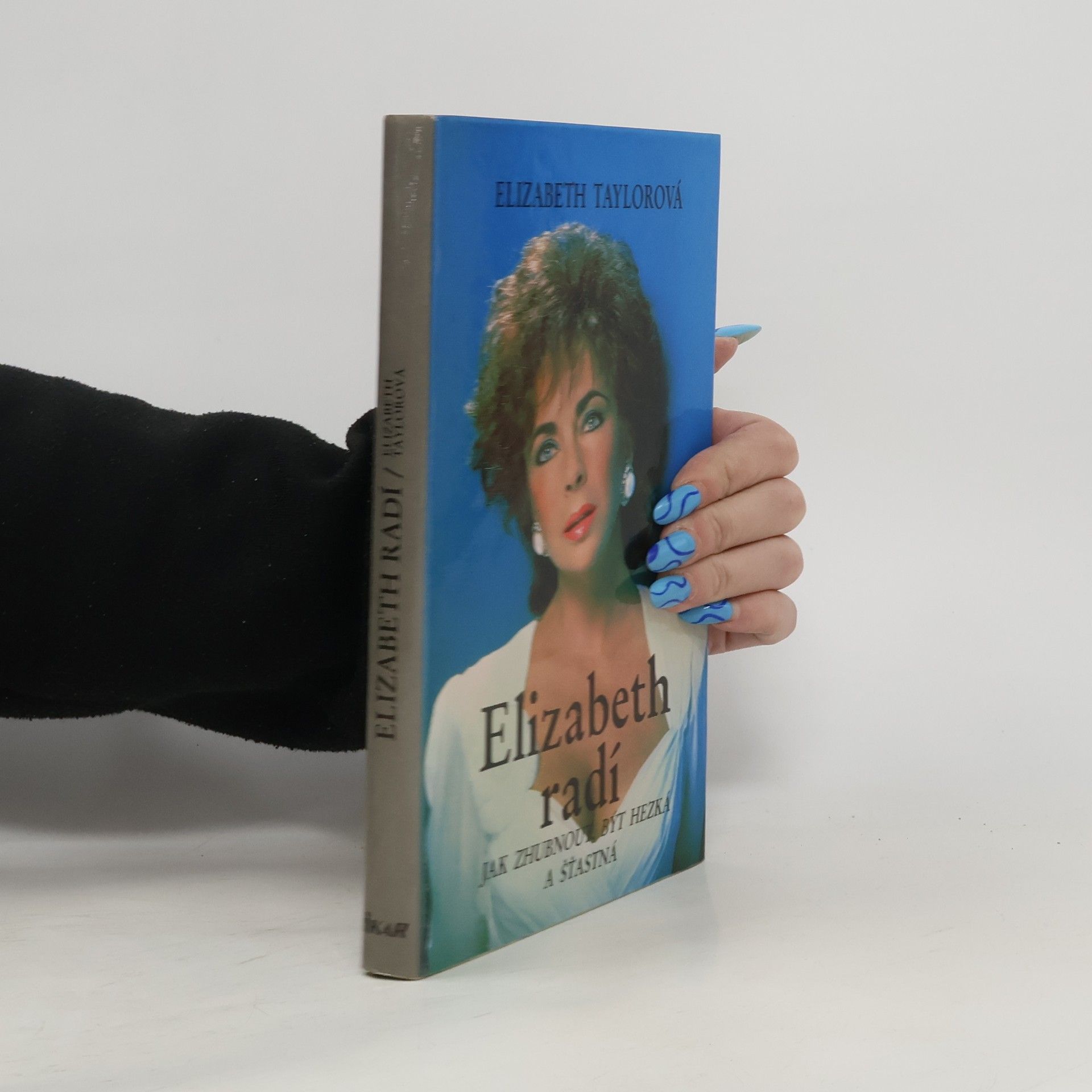 Elizabeth radí jak zhubnout, být hezká a šťastná