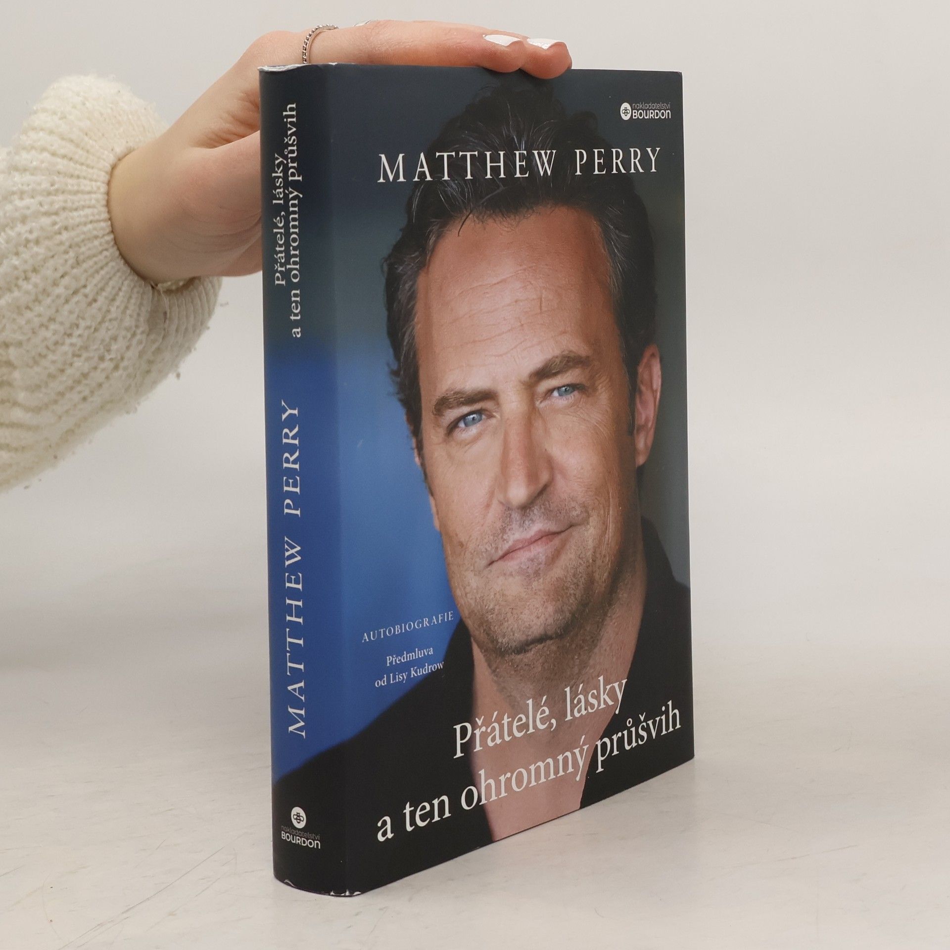 Matthew Perry Přátelé, lásky a ten ohromný průšvih