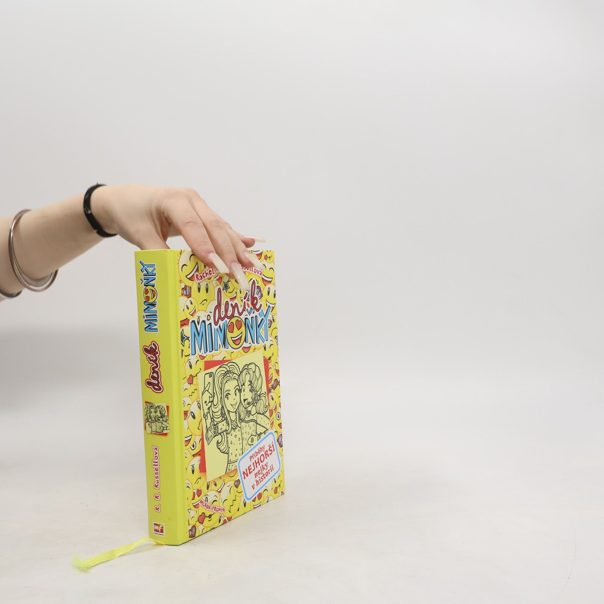 Rachel Renée Russellová Deník mimoňky 14. Příběhy nejhorší nejky v historii.