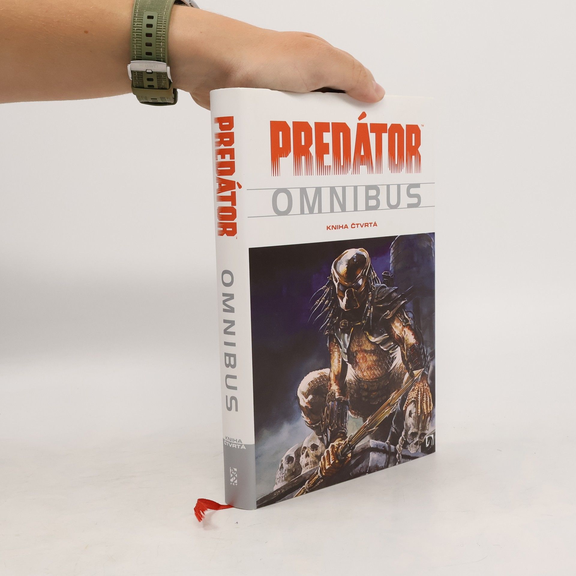 Predátor Omnibus (kniha čtvrtá)