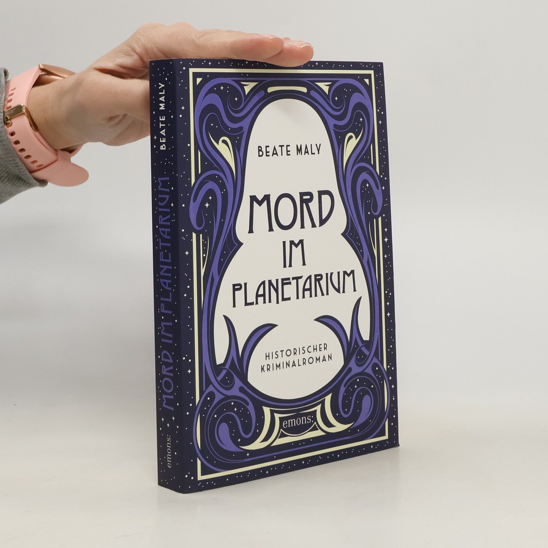 Beate Maly Mord im Planetarium