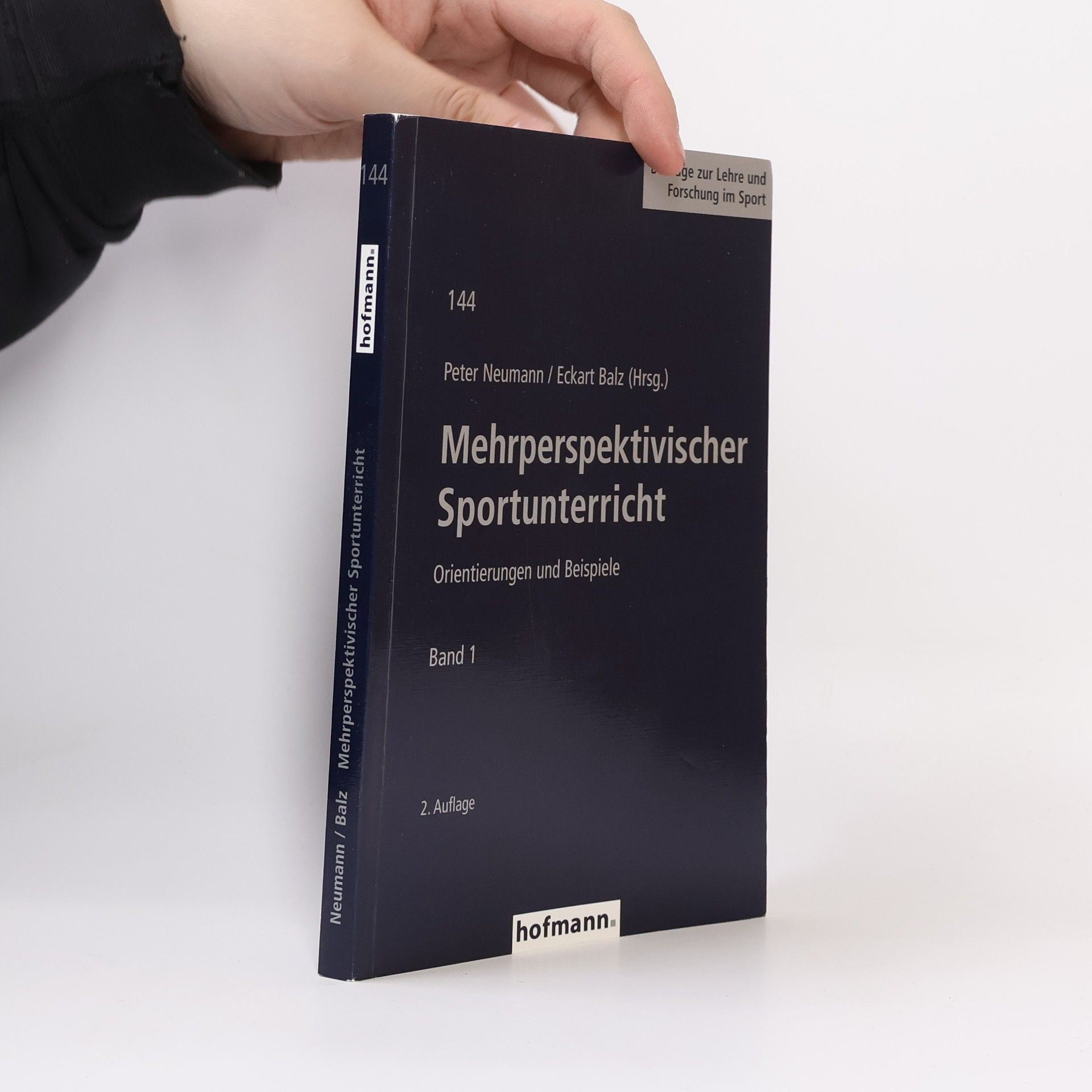 Klaus-Peter Neumann Beiträge zur Lehre und Forschung im Sport - 1: Mehrperspektivischer Sportunterricht