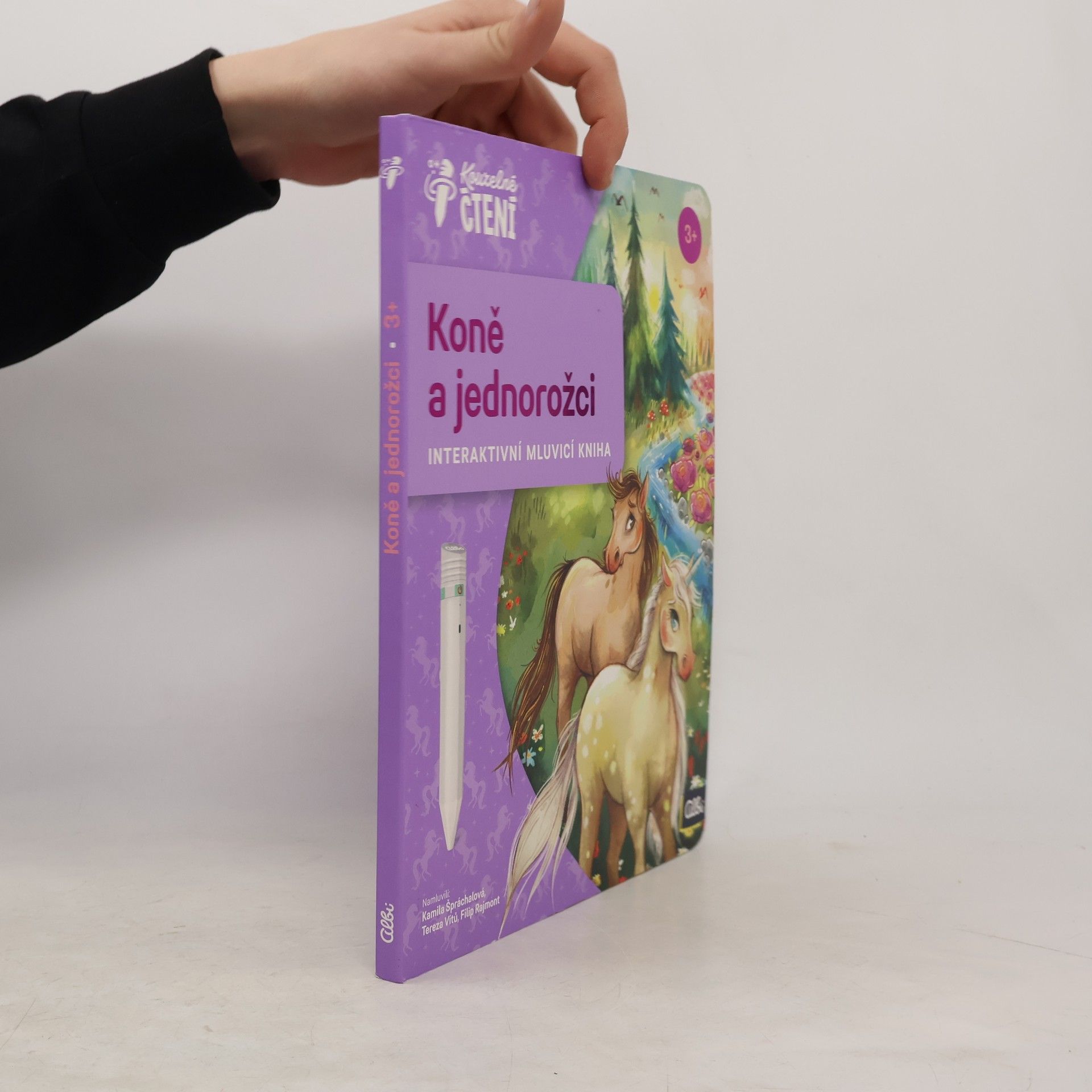 Koně a jednorožci : interaktivní mluvicí kniha