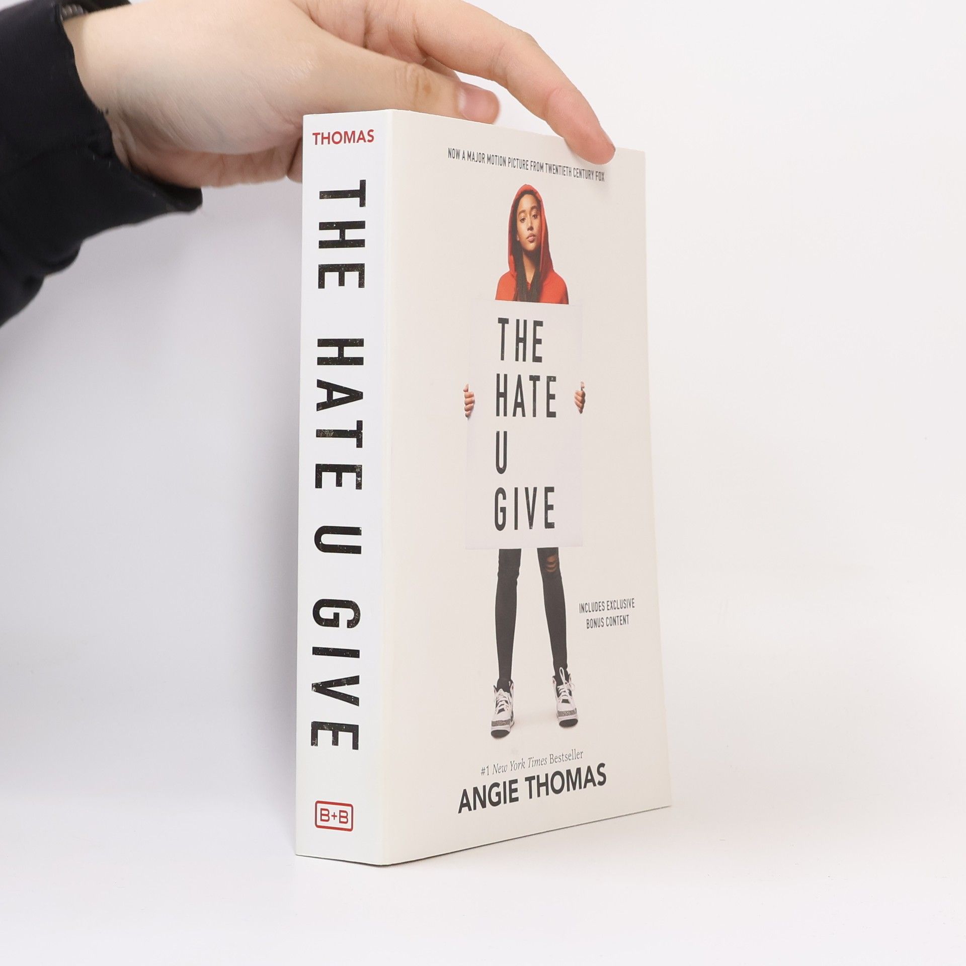 Angie Thomas The Hate u Give