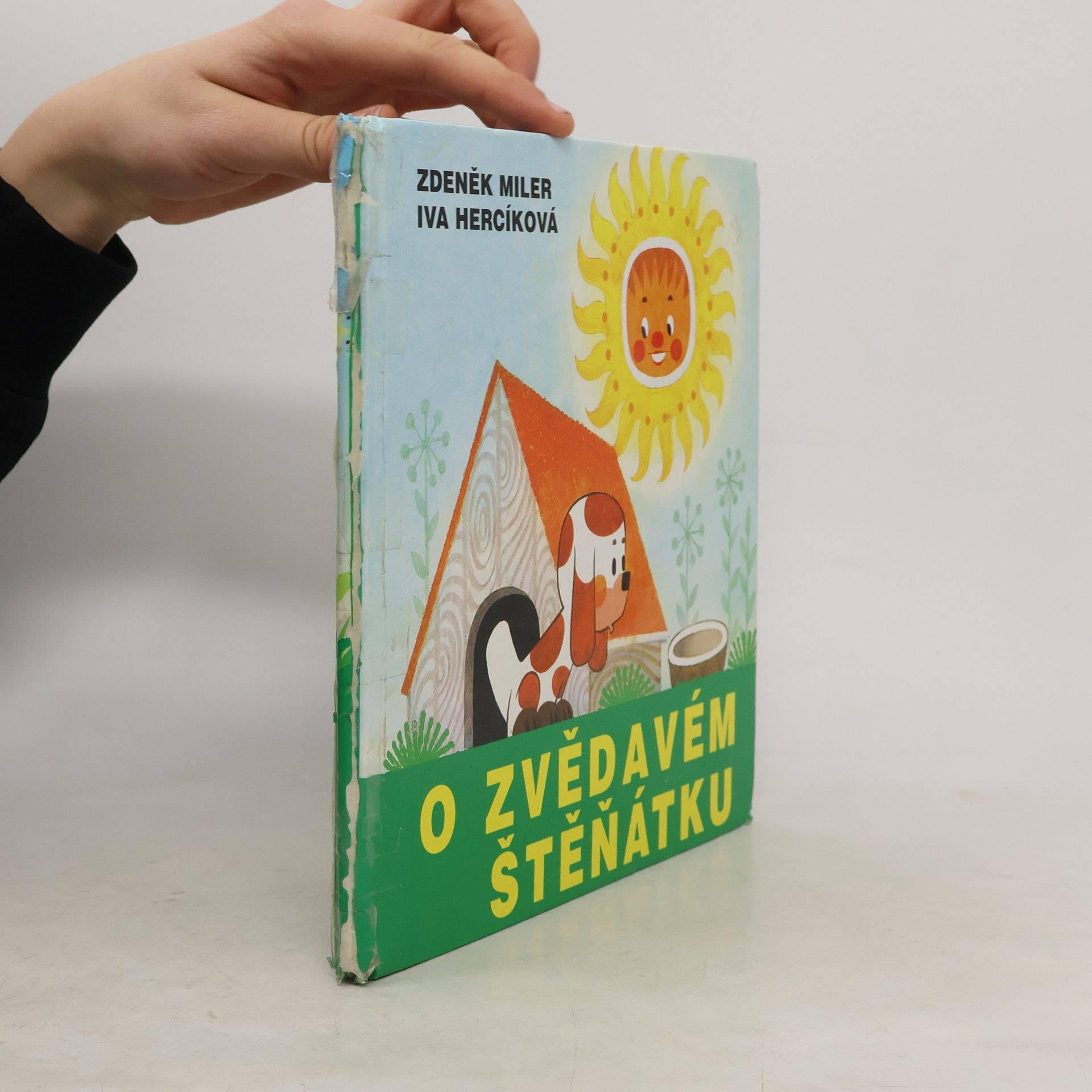 Zdeněk Miler O zvědavém štěňátku