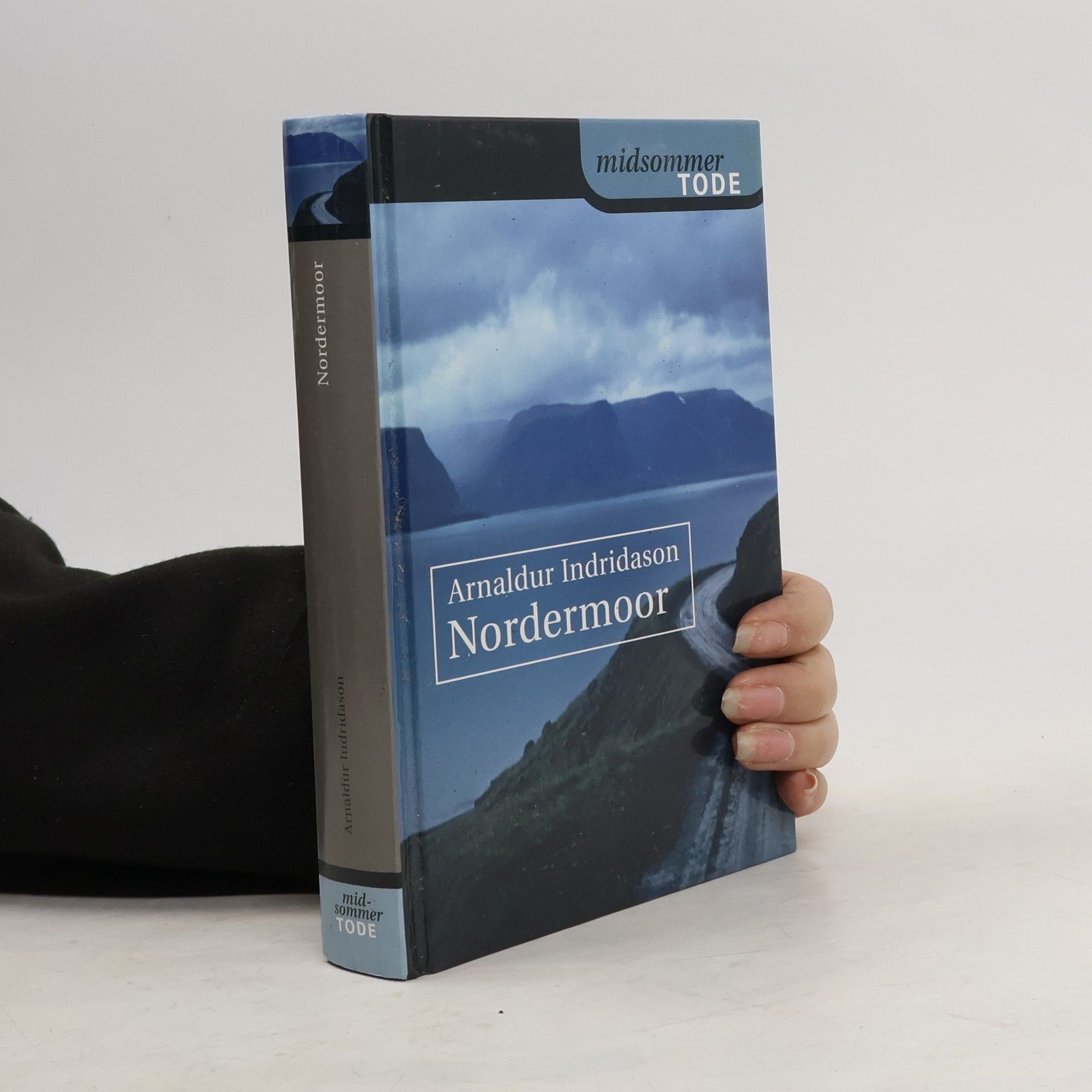 Arnaldur Indriðason Midsommer Tode. Nordermoor