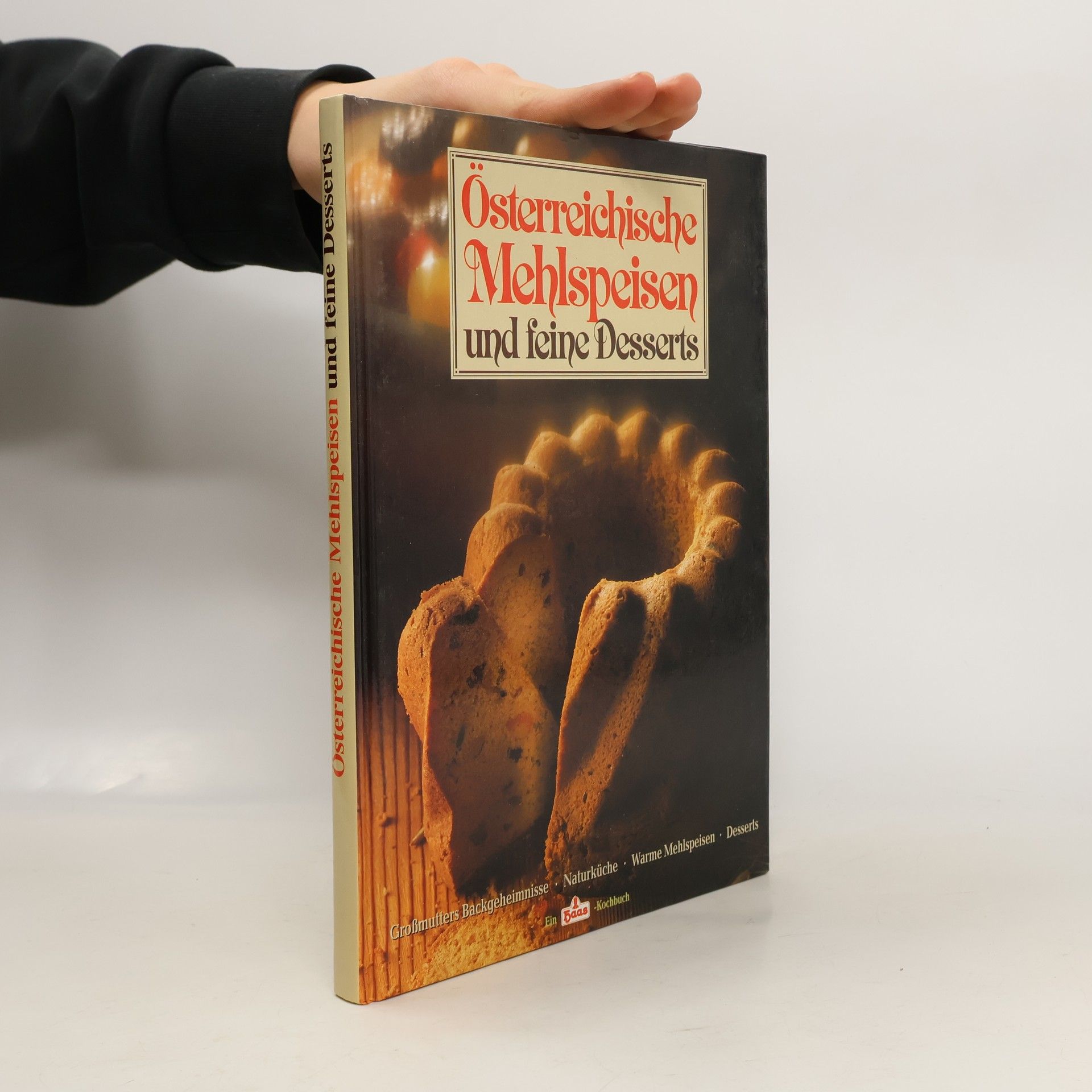 Österreichische Mehlspeisen und feine Desserts
