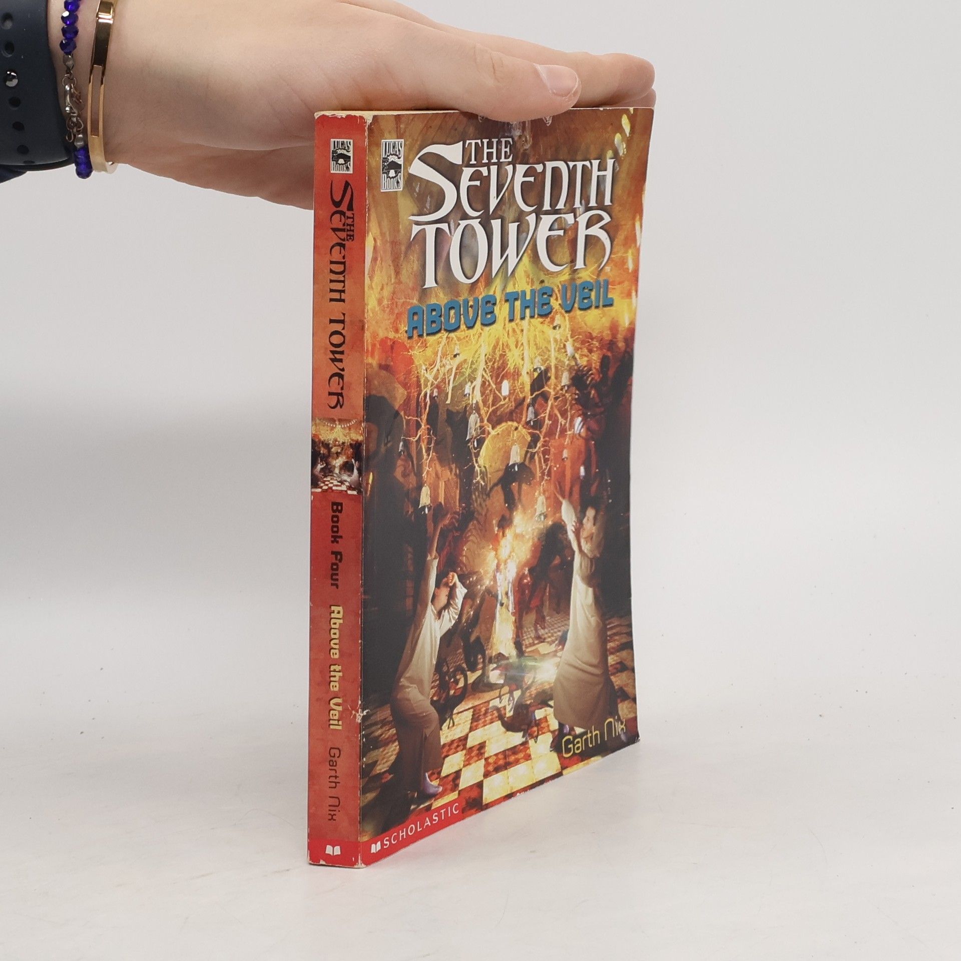 Garth Nix Above the Veil