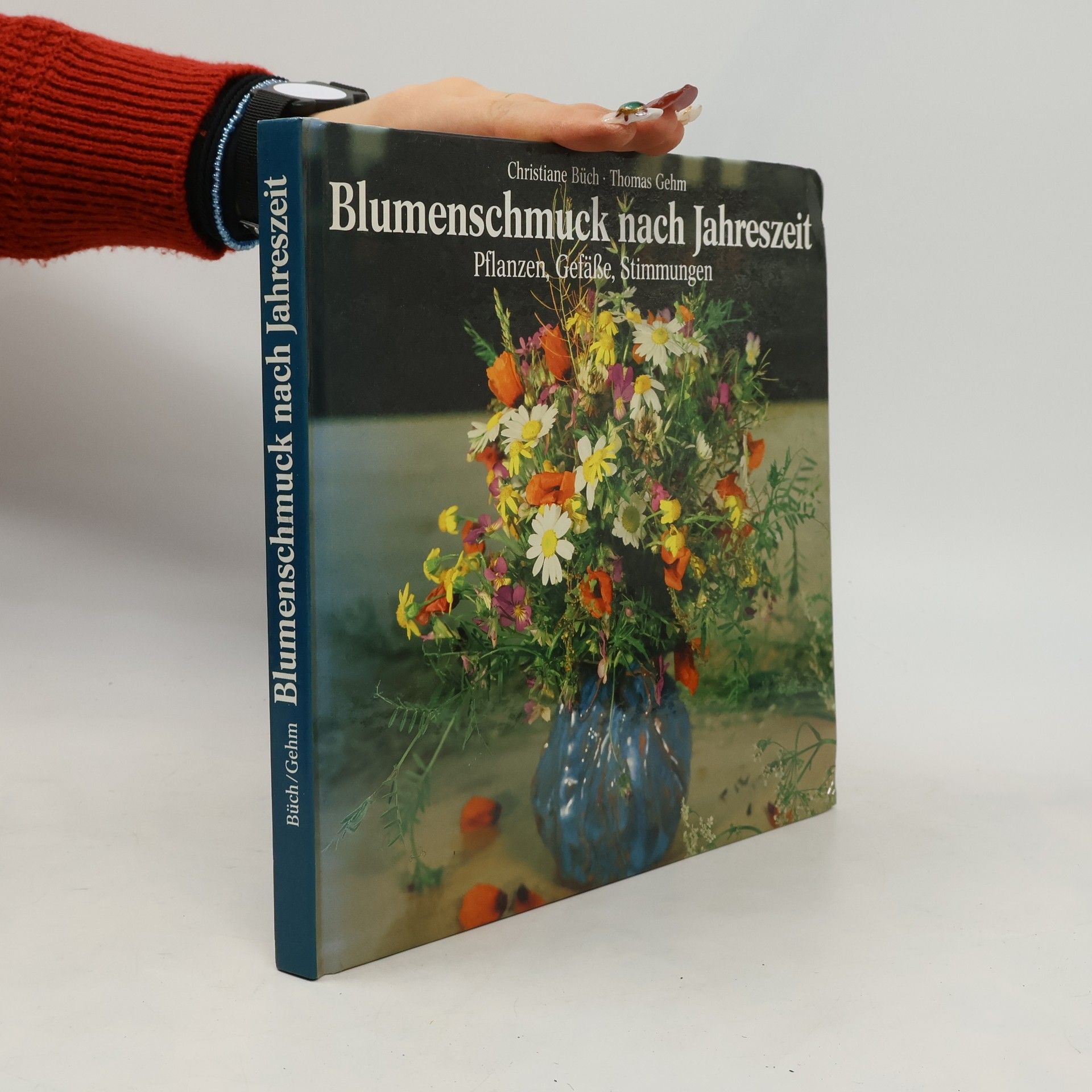 Blumenschmuck nach Jahreszeit