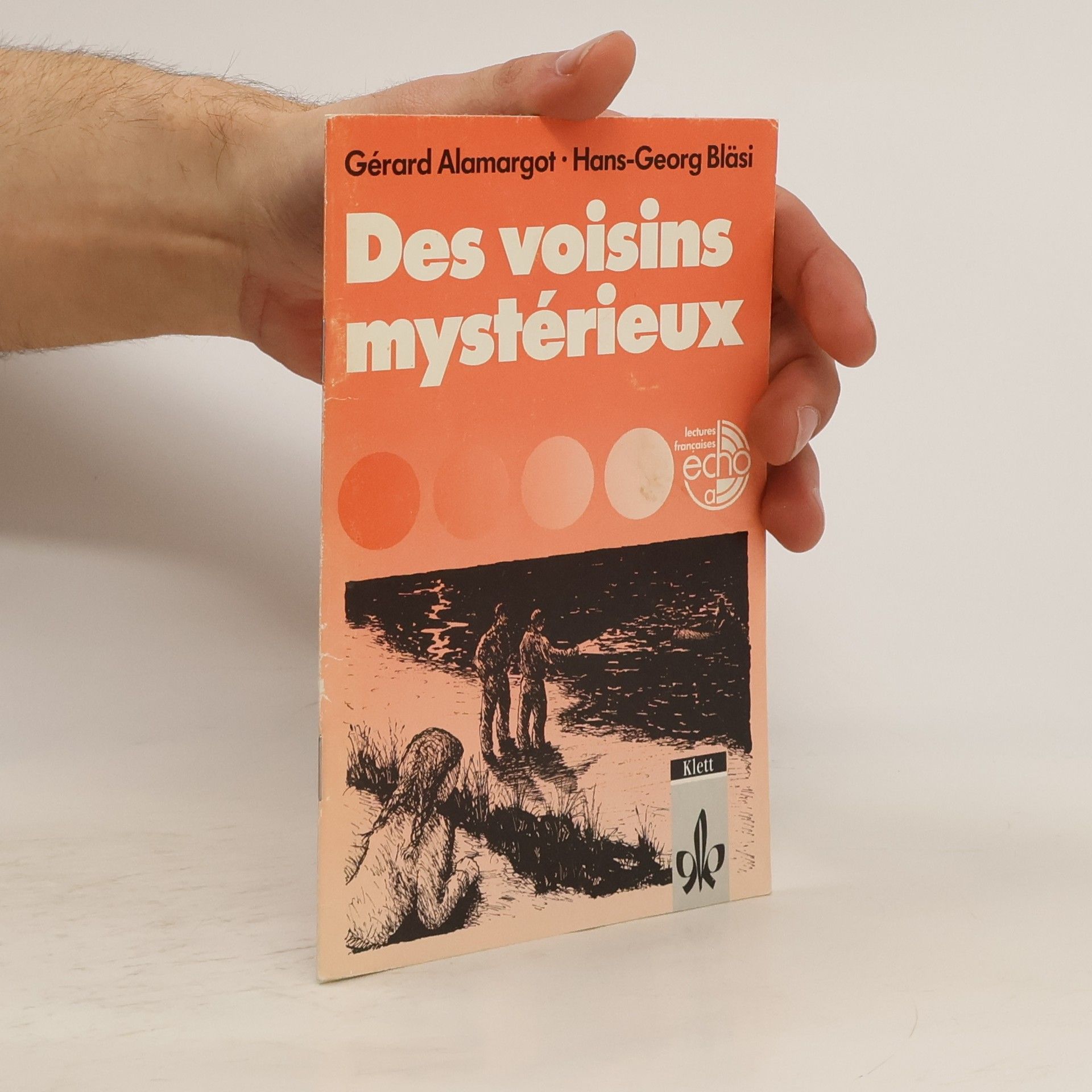 Des voisins mystérieux