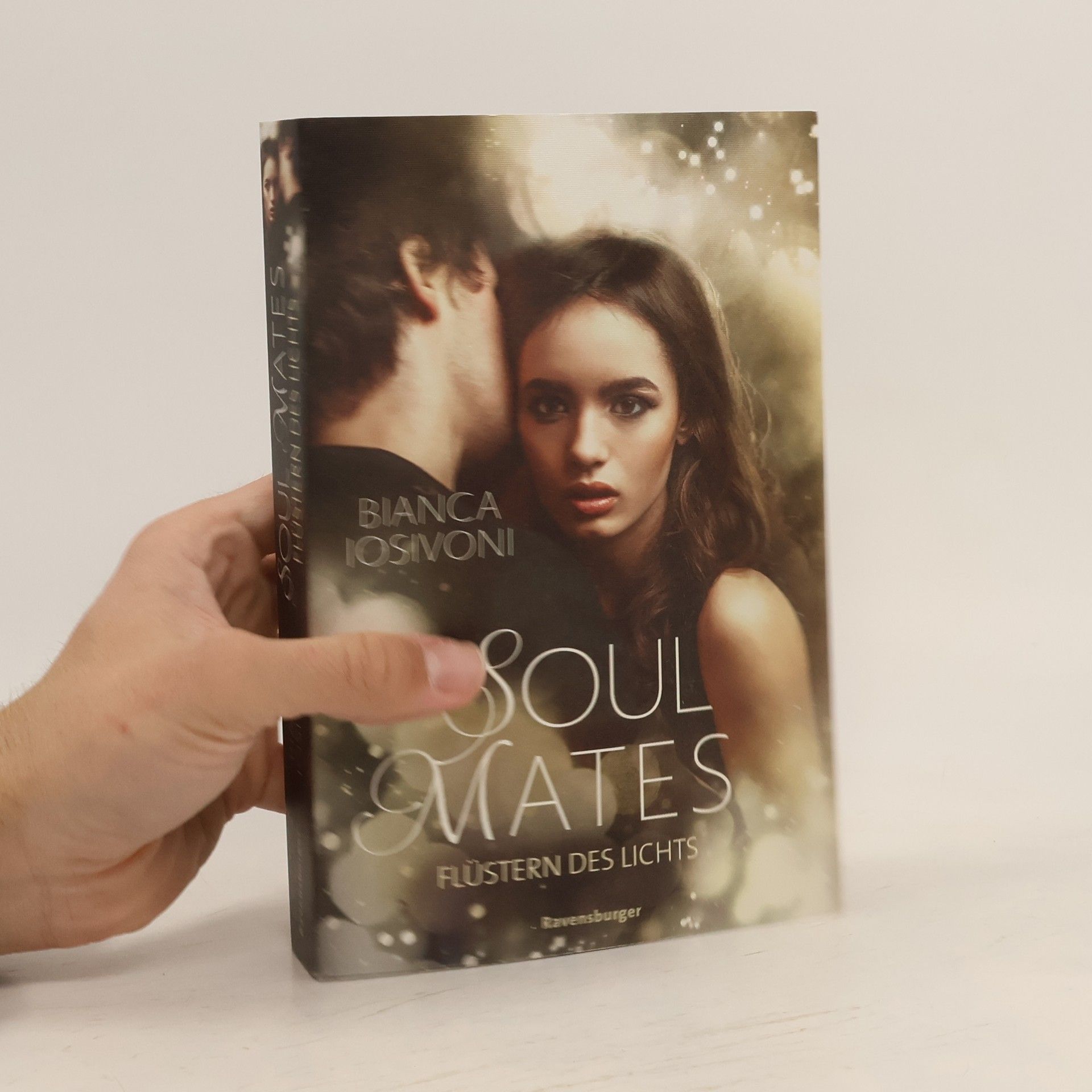 Bianca Iosivoni Soul Mates. Flüstern des Lichts