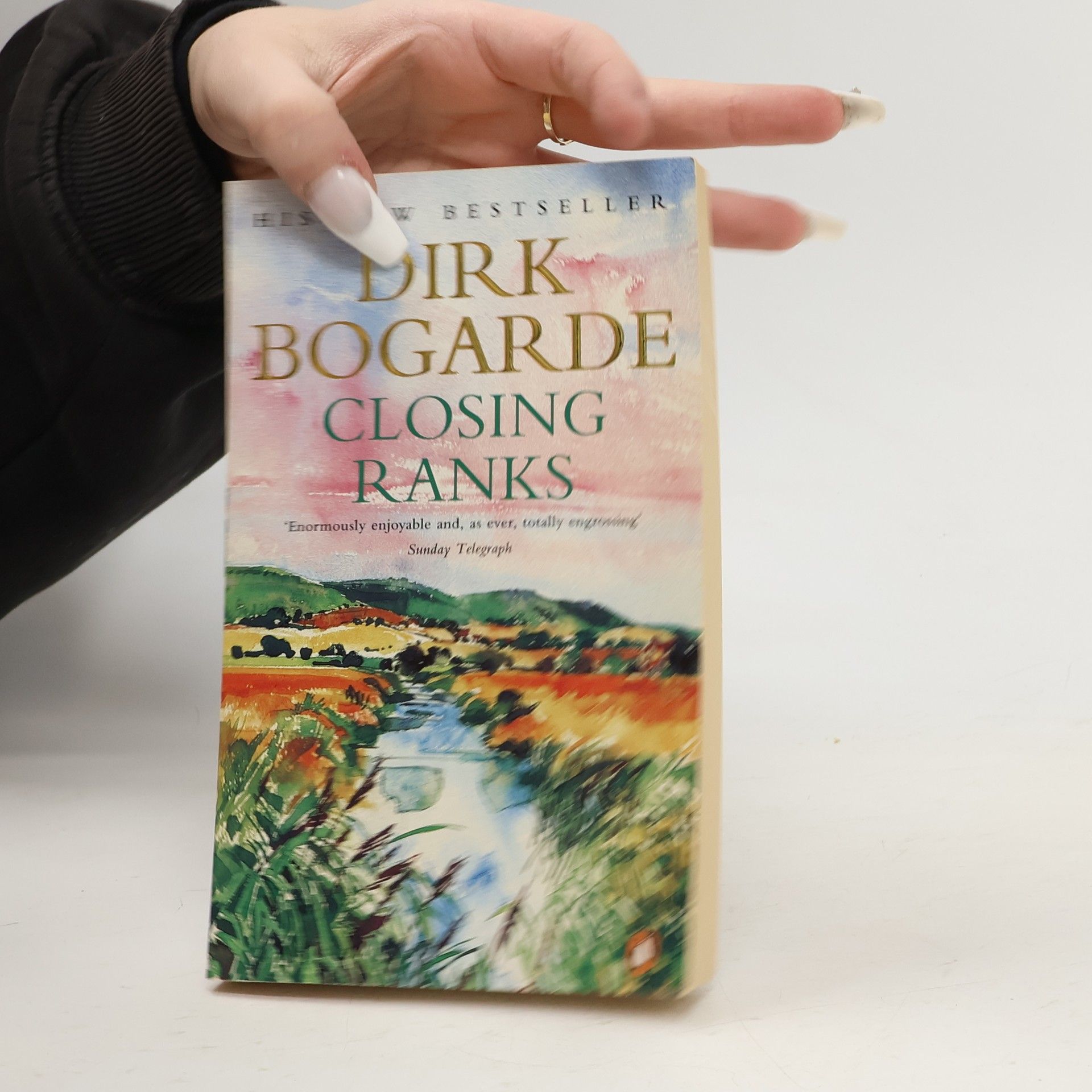 Dirk Bogarde Closing Ranks