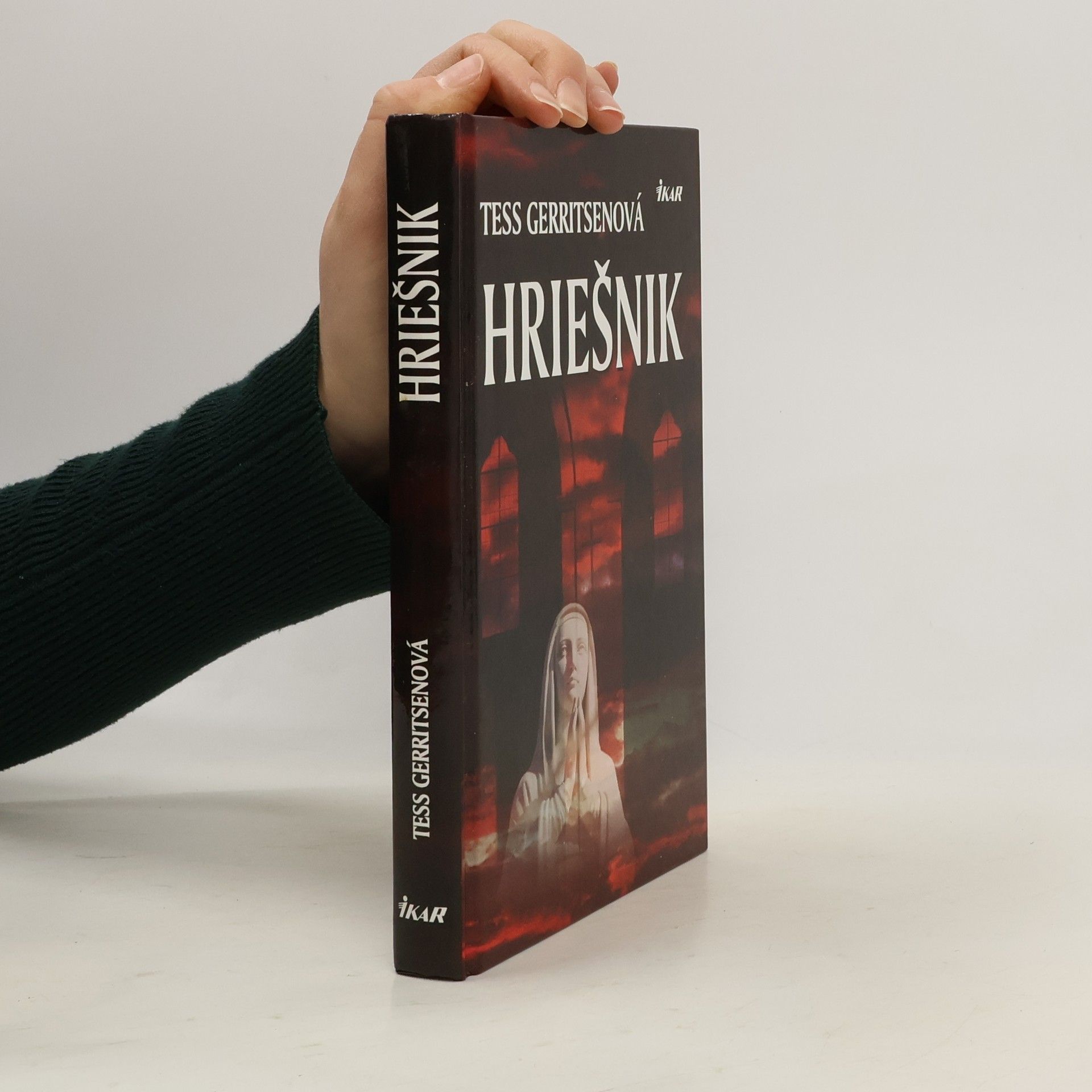 Tess Gerritsen Hriešnik