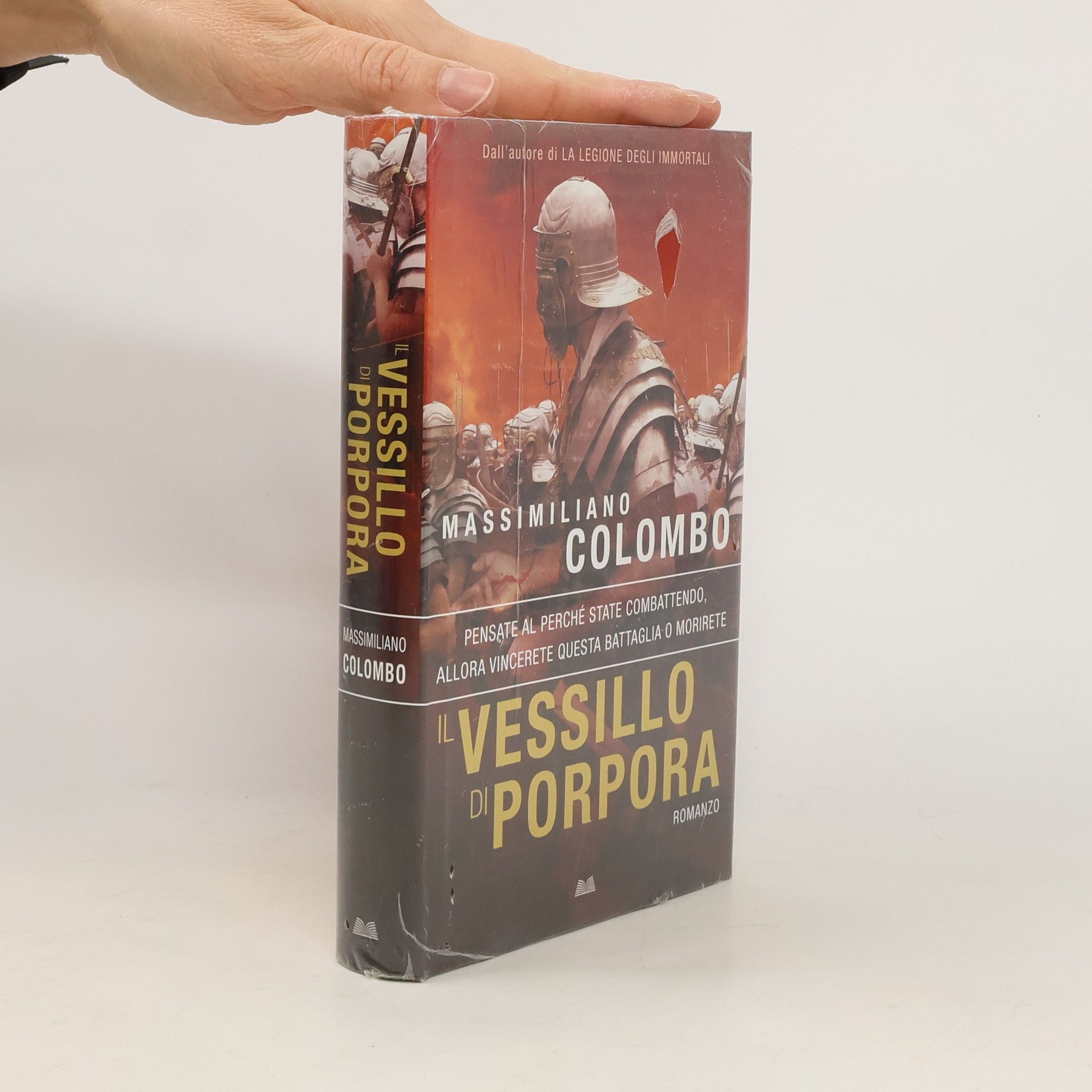 Massimiliano Colombo Il vessillo di porpora