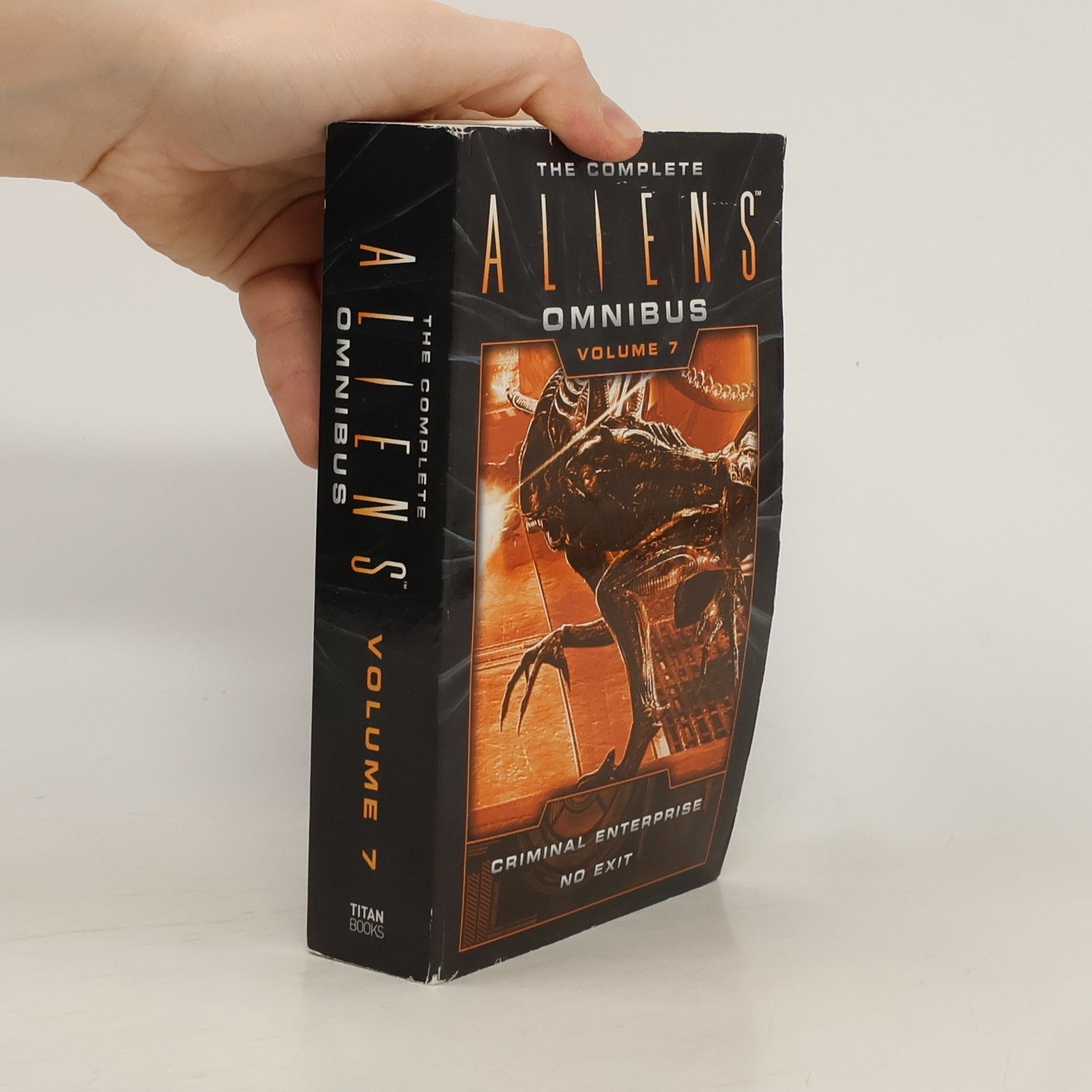 The Complete Aliens Omnibus: Volume Seven (Criminal Enterprise, No Exit)