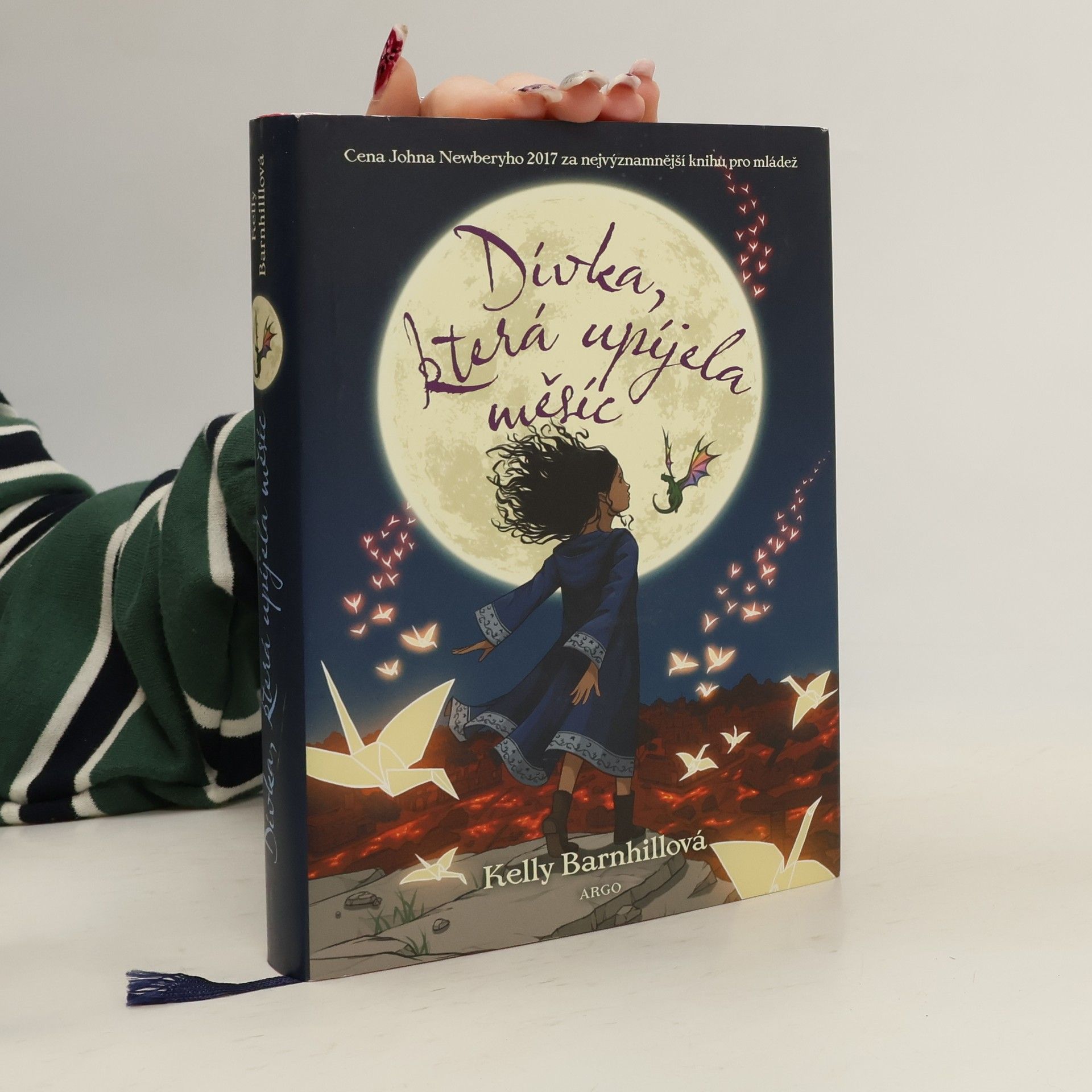 Kelly Barnhill Dívka, která upíjela měsíc