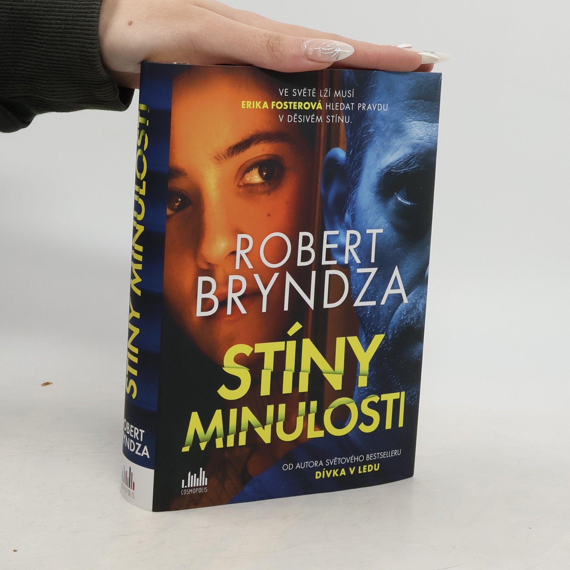 Stíny minulosti
