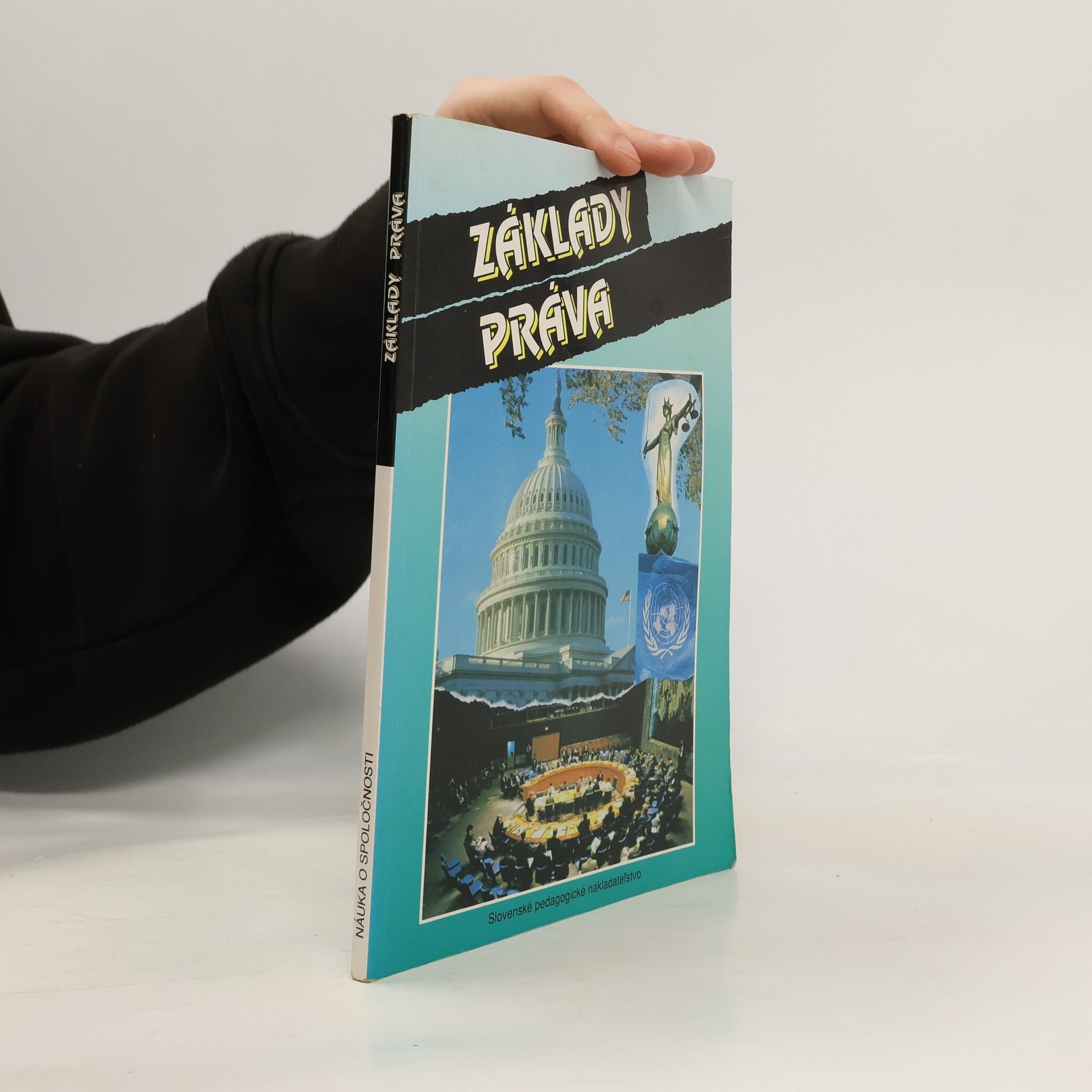 Darina Krátka Základy práva a ochrana spotrebiteľa