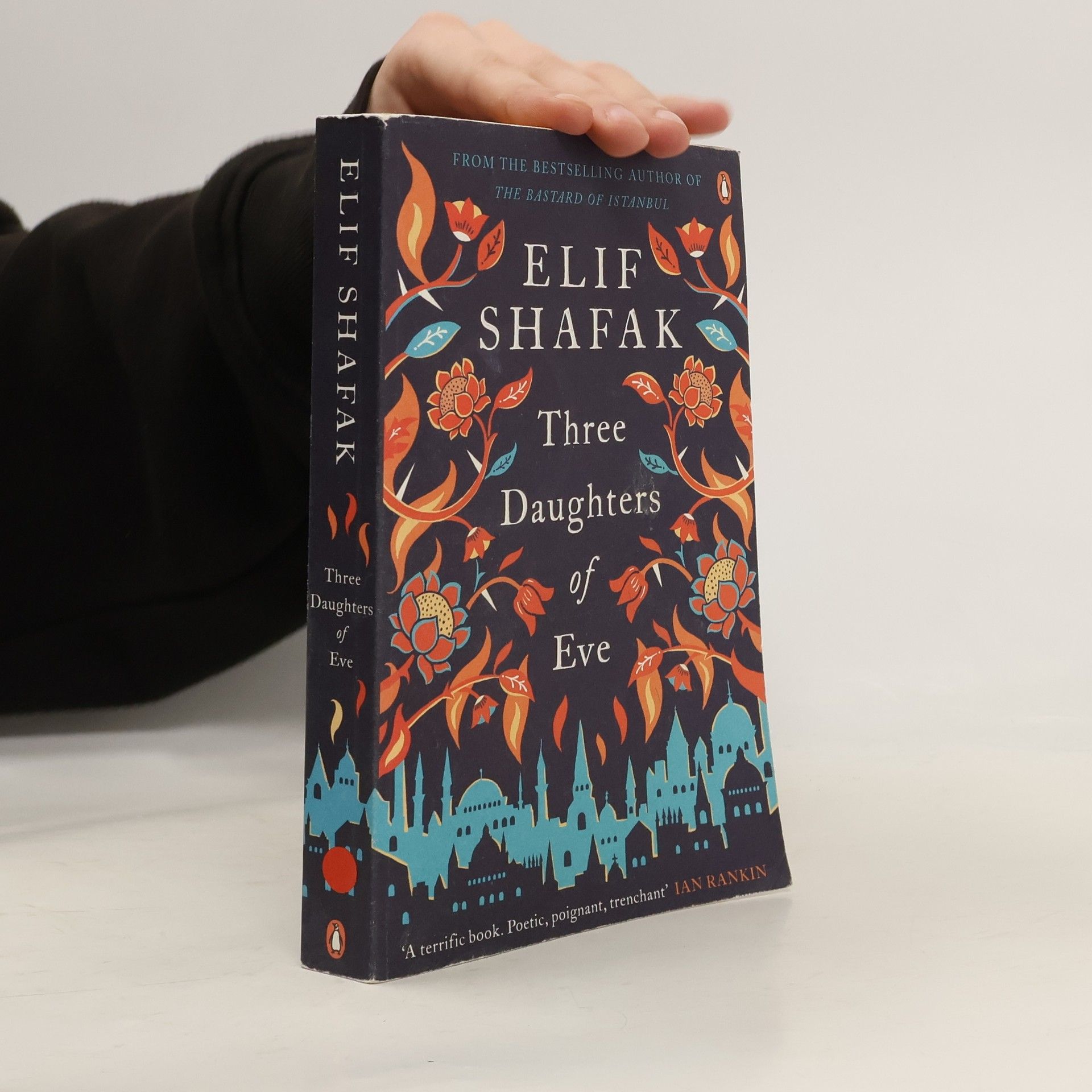 Elif Şafak Three daughters of Eve