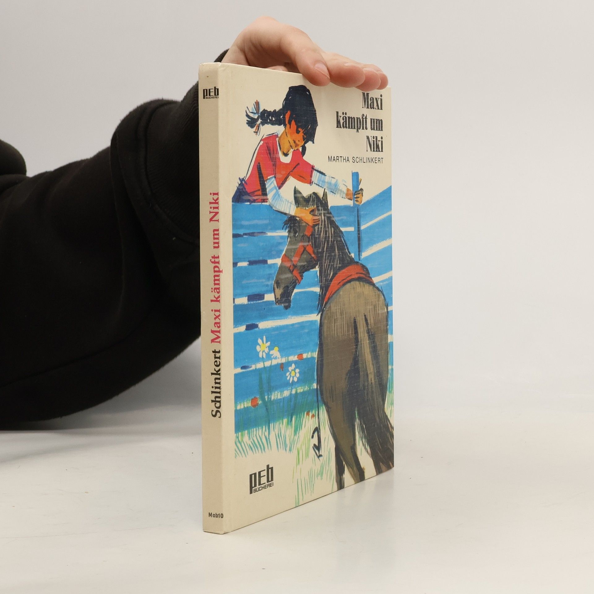 Martha Schlinkert Maxi Kämpft um Niki