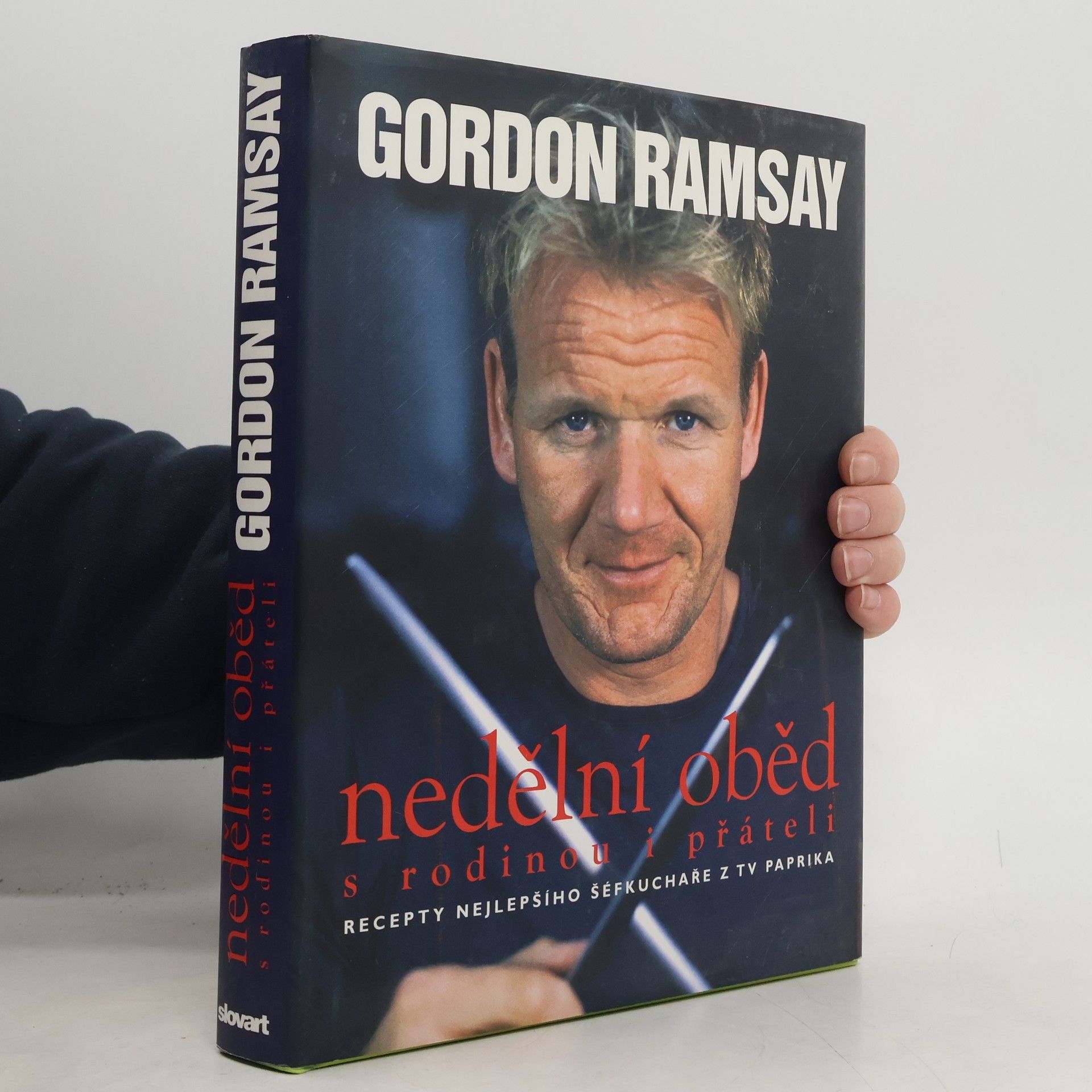 Nedělní oběd : s rodinou i přáteli : recepty nejlepšího šéfkuchaře z TV Paprika