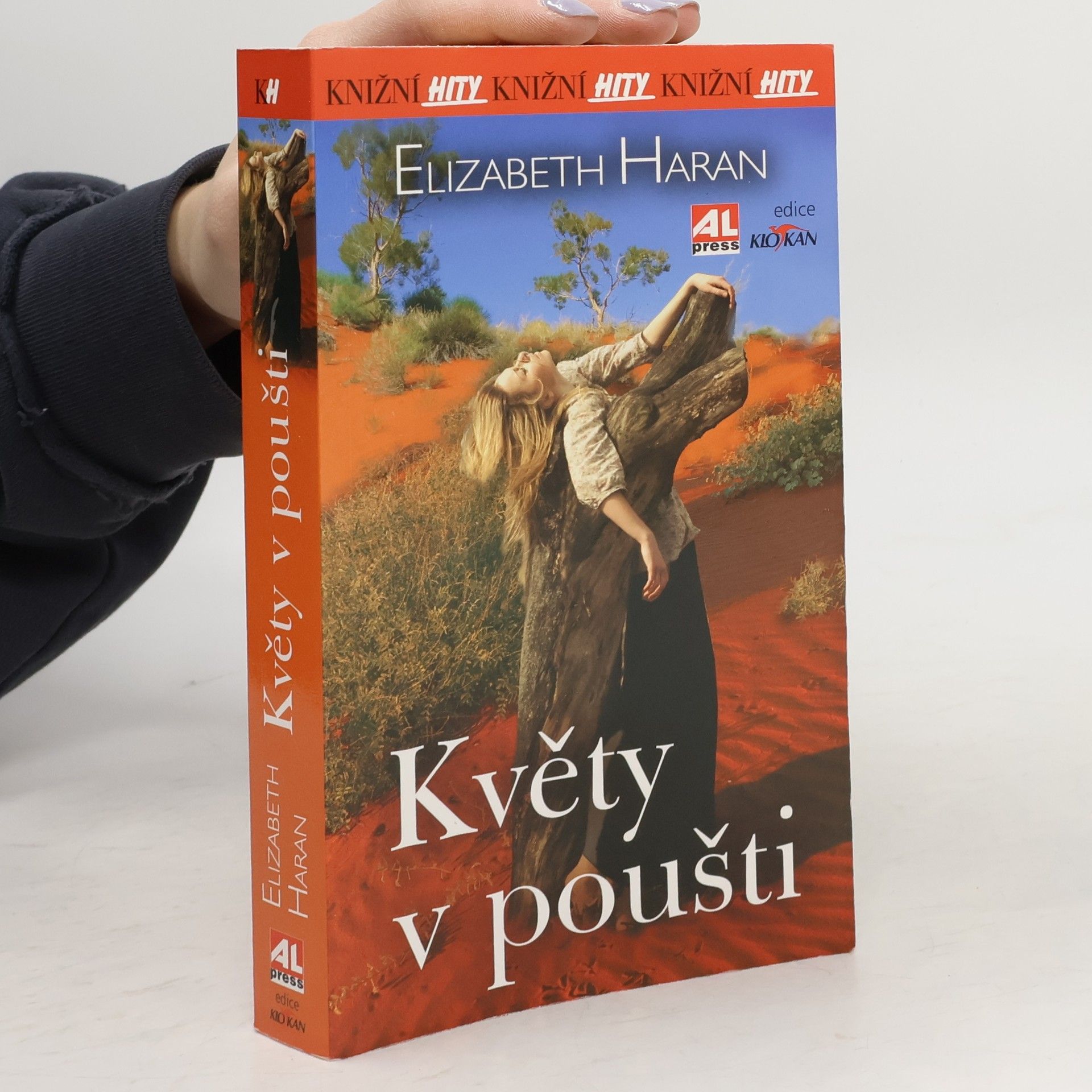 elizabeth haran Květy v poušti